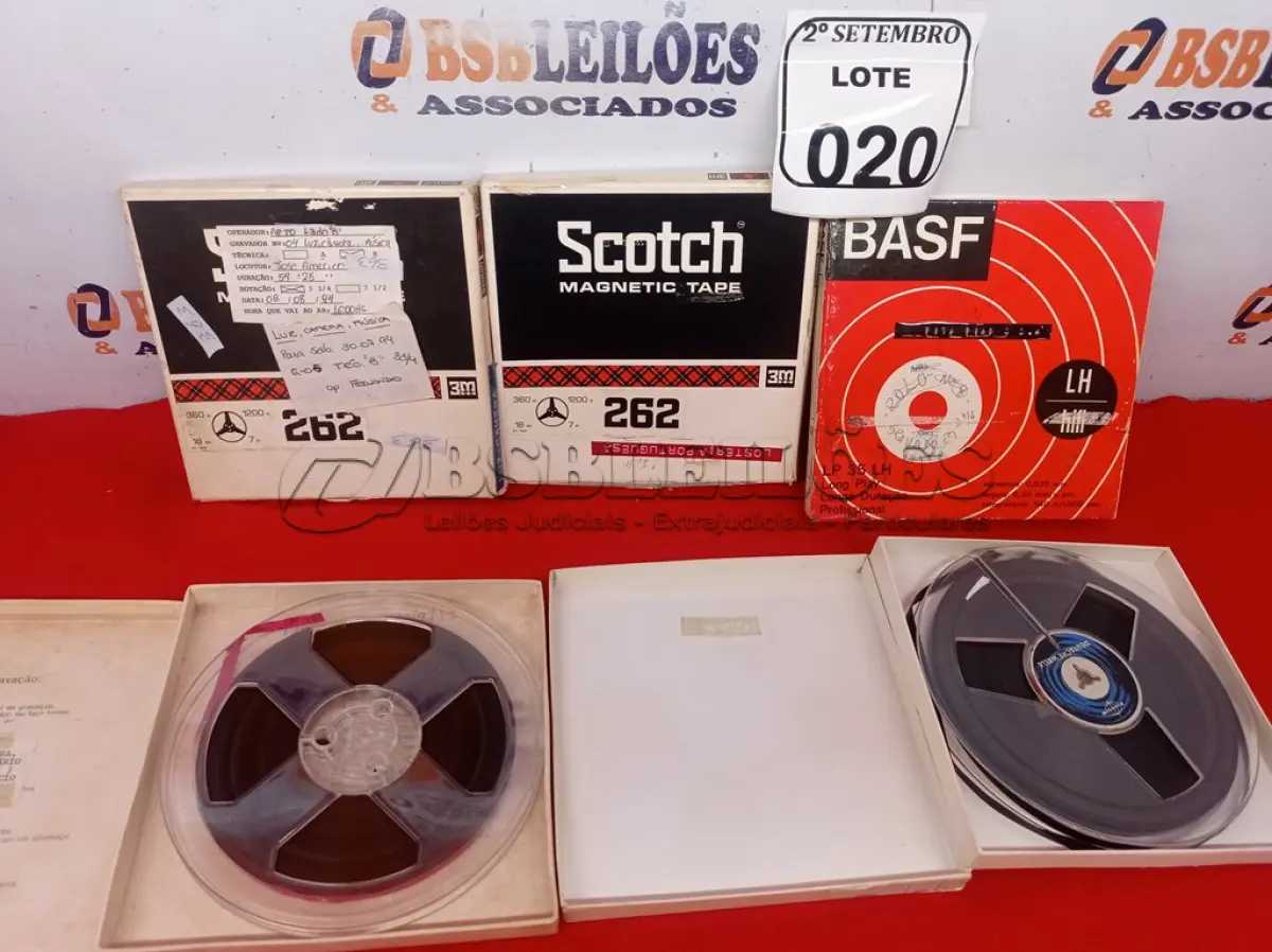 LOTE 020 - 05 FITAS PARA GRAVADOR DE ROLO. (NO ESTADO) ATENÇÃO! FAZER A VISITAÇÃO ANTES DE ARREMATAR, NÃO SABEMOS SE FUNCIONA. LEILÃO NÃO TEM GARANTIA E NEM DEVOLUÇÃO, SUJEITO A POSSÍVEIS AVARIAS VISÍVEIS/OCULTAS E/OU AUSÊNCIA DE COMPONENTES.