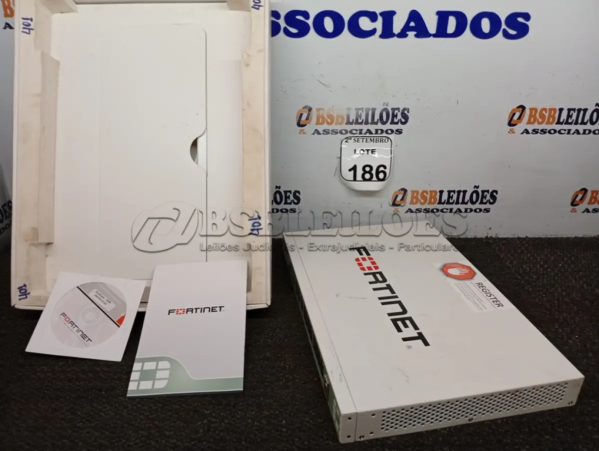 LOTE 186 - 01 SWITCH MARCA FORTINET MODELO FG-CD-G. (NO ESTADO) ATENÇÃO! FAZER A VISITAÇÃO ANTES DE ARREMATAR, NÃO SABEMOS SE FUNCIONA. LEILÃO NÃO TEM GARANTIA E NEM DEVOLUÇÃO, SUJEITO A POSSÍVEIS AVARIAS VISÍVEIS/OCULTAS E/OU AUSÊNCIA DE COMPONENTES.