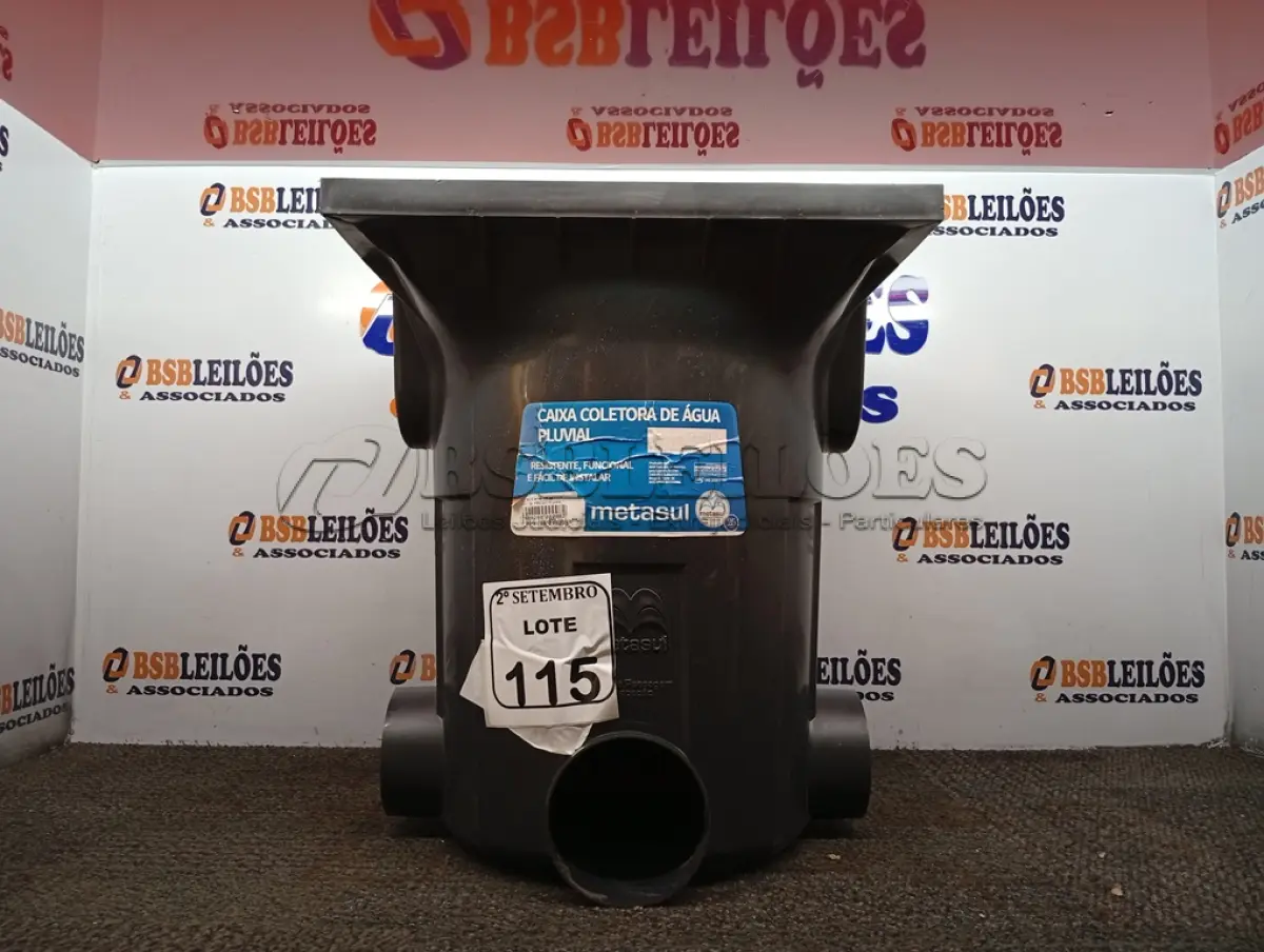 LOTE 115 - 01 CAIXA COLETORA DE ÁGUA PLUVIAL GRANDE PREMIUM PT METASUL (NO ESTADO) ATENÇÃO! FAZER A VISITAÇÃO ANTES DE ARREMATAR, NÃO SABEMOS SE FUNCIONA. LEILÃO NÃO TEM GARANTIA E NEM DEVOLUÇÃO, SUJEITO A POSSÍVEIS AVARIAS VISÍVEIS/OCULTAS E/OU AUSÊNCIA DE COMPONENTES.
