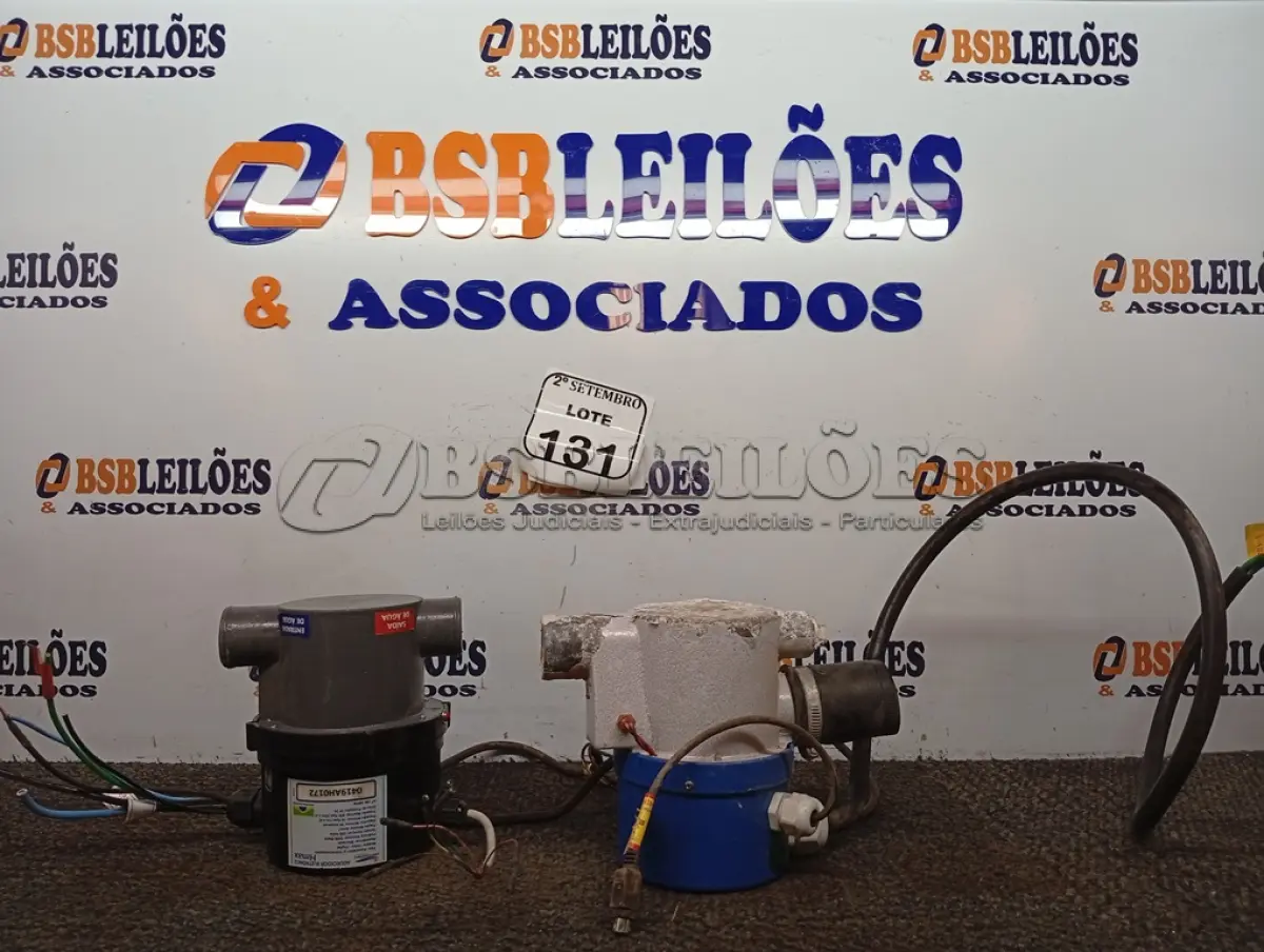 LOTE 131 - 02 AQUECEDORES PARA BANHEIRA. (NO ESTADO) ATENÇÃO! FAZER A VISITAÇÃO ANTES DE ARREMATAR, NÃO SABEMOS SE FUNCIONA. LEILÃO NÃO TEM GARANTIA E NEM DEVOLUÇÃO, SUJEITO A POSSÍVEIS AVARIAS VISÍVEIS/OCULTAS E/OU AUSÊNCIA DE COMPONENTES.