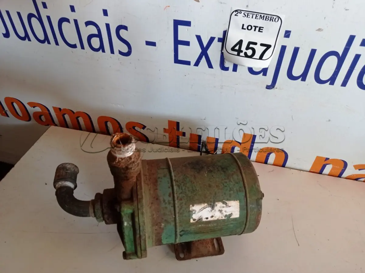 LOTE 457 - 01 BOMBA D´ÁGUA MARCA WEG. (NO ESTADO) ATENÇÃO! FAZER A VISITAÇÃO ANTES DE ARREMATAR, NÃO SABEMOS SE FUNCIONA. LEILÃO NÃO TEM GARANTIA E NEM DEVOLUÇÃO, SUJEITO A POSSÍVEIS AVARIAS VISÍVEIS/OCULTAS E/OU AUSÊNCIA DE COMPONENTES.