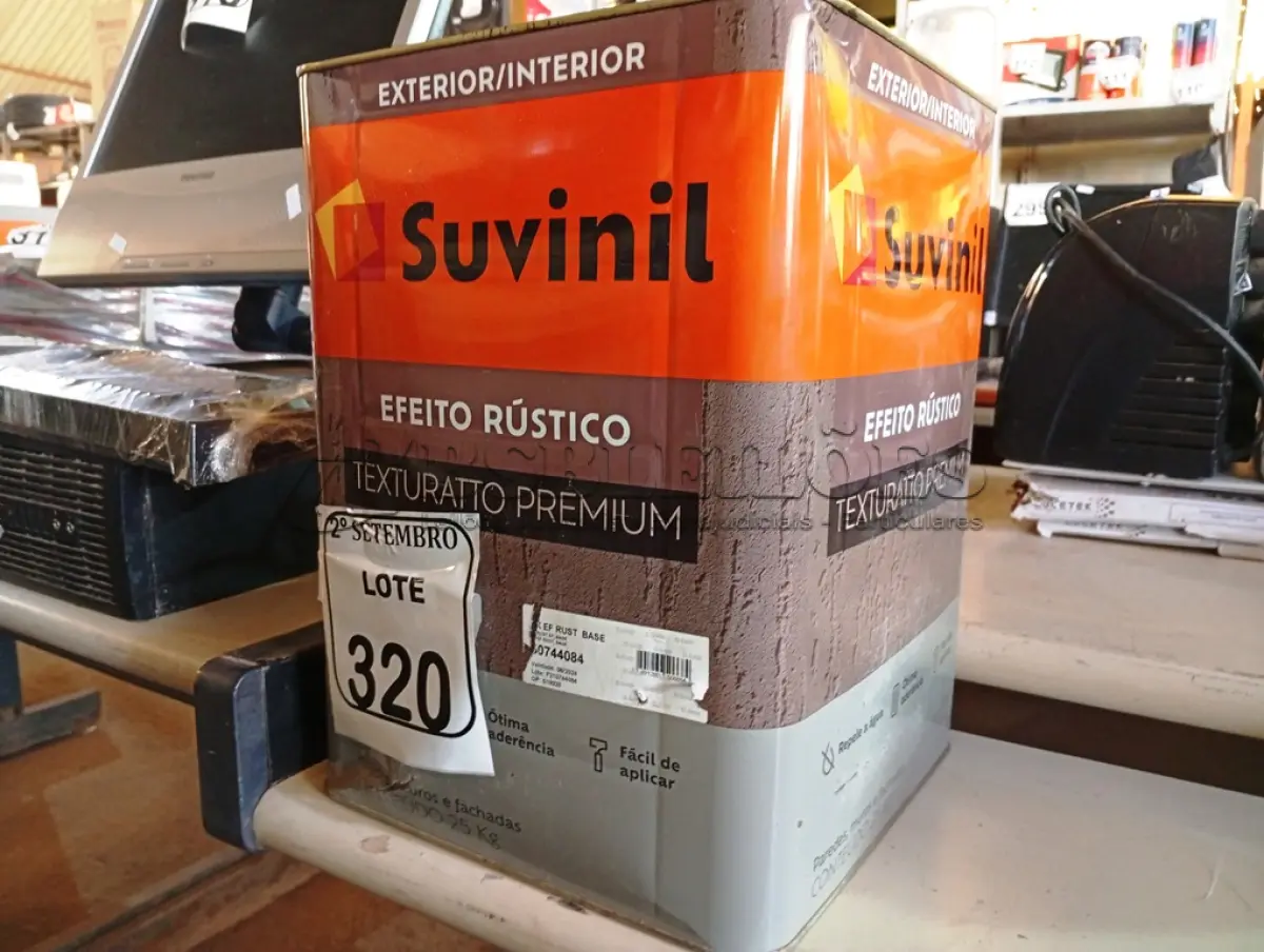 LOTE 320 - 01 LATA DE TINTA SUVINIL EFEITO RUSTICO TEXTURIZADO PRETO 25KG. (NO ESTADO) ATENÇÃO! FAZER A VISITAÇÃO ANTES DE ARREMATAR, NÃO SABEMOS SE FUNCIONA. LEILÃO NÃO TEM GARANTIA E NEM DEVOLUÇÃO, SUJEITO A POSSÍVEIS AVARIAS VISÍVEIS/OCULTAS E/OU AUSÊNCIA DE COMPONENTES.
