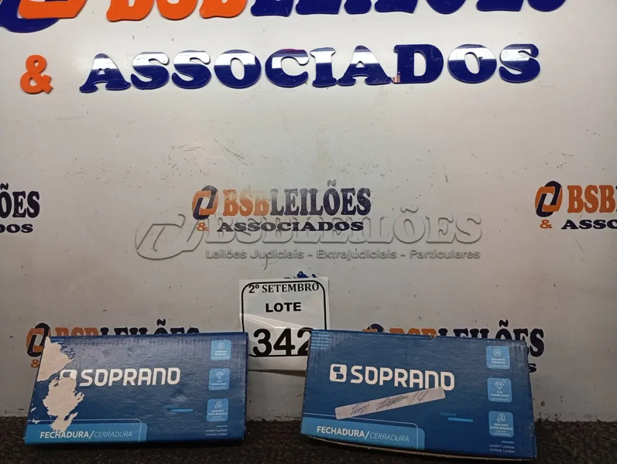 LOTE 342 - 02 FECHADURAS POPLINE ALAVANCA CR SOPRANO (NO ESTADO) ATENÇÃO! FAZER A VISITAÇÃO ANTES DE ARREMATAR, NÃO SABEMOS SE FUNCIONA. LEILÃO NÃO TEM GARANTIA E NEM DEVOLUÇÃO, SUJEITO A POSSÍVEIS AVARIAS VISÍVEIS/OCULTAS E/OU AUSÊNCIA DE COMPONENTES.