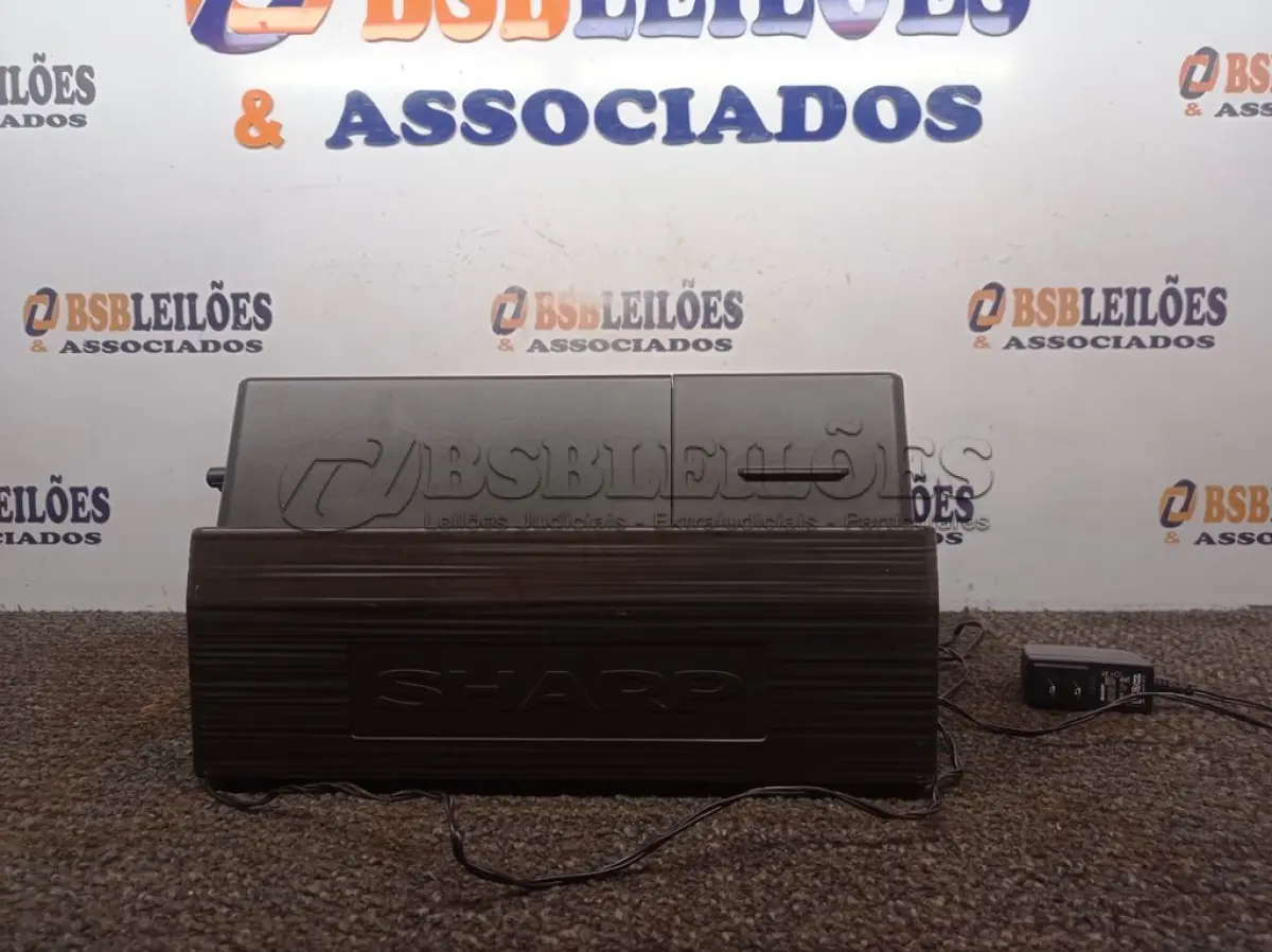LOTE 426 - 01 CAIXA REGISTRADORA MARCA SHARP XE-A107. (NO ESTADO) ATENÇÃO! FAZER A VISITAÇÃO ANTES DE ARREMATAR, NÃO SABEMOS SE FUNCIONA. LEILÃO NÃO TEM GARANTIA E NEM DEVOLUÇÃO, SUJEITO A POSSÍVEIS AVARIAS VISÍVEIS/OCULTAS E/OU AUSÊNCIA DE COMPONENTES.