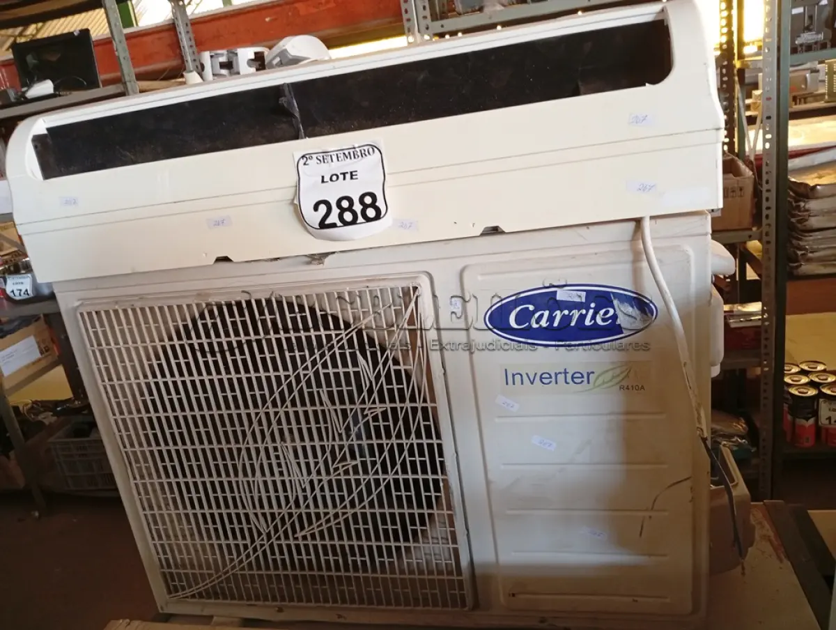 LOTE 288 - 01 CONDENSADORA MARCA CARRIER. (NO ESTADO) ATENÇÃO! FAZER A VISITAÇÃO ANTES DE ARREMATAR, NÃO SABEMOS SE FUNCIONA. LEILÃO NÃO TEM GARANTIA E NEM DEVOLUÇÃO, SUJEITO A POSSÍVEIS AVARIAS VISÍVEIS/OCULTAS E/OU AUSÊNCIA DE COMPONENTES.