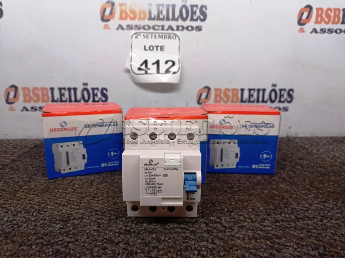 LOTE 412 - 03 CAIXAS DE INTERRUPTOR DECORLUX RESIDUAL DR TETRAPOLAR, CONTÉM 01 UNIDADE EM CADA CAIXA. (NO ESTADO) ATENÇÃO! FAZER A VISITAÇÃO ANTES DE ARREMATAR, NÃO SABEMOS SE FUNCIONA. LEILÃO NÃO TEM GARANTIA E NEM DEVOLUÇÃO, SUJEITO A POSSÍVEIS AVARIAS VISÍVEIS/OCULTAS E/OU AUSÊNCIA DE COMPONENTES.