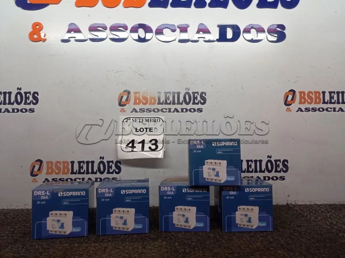 LOTE 413 - 03 CAIXAS DE INTERRUPTOR SOPRANO DIFERENCIAL DRS-L 4 POLOS, CONTÉM 01 UNIDADE EM CADA CAIXA. (NO ESTADO) ATENÇÃO! FAZER A VISITAÇÃO ANTES DE ARREMATAR, NÃO SABEMOS SE FUNCIONA. LEILÃO NÃO TEM GARANTIA E NEM DEVOLUÇÃO, SUJEITO A POSSÍVEIS AVARIAS VISÍVEIS/OCULTAS E/OU AUSÊNCIA DE COMPONENTES.