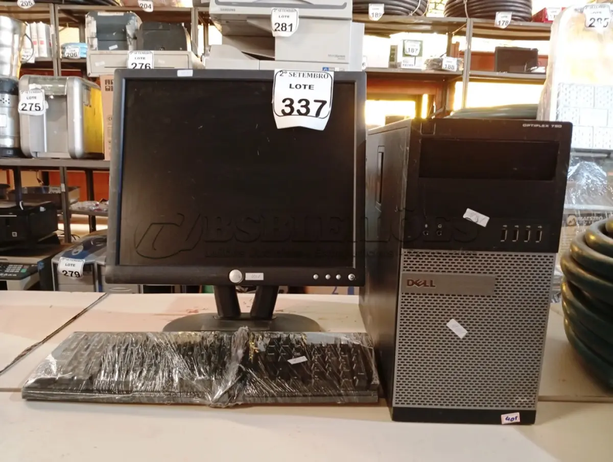 LOTE 337 - 01 CPU DELL, 01 MONITOR DELL E 01 TECLADO. (NO ESTADO) ATENÇÃO! FAZER A VISITAÇÃO ANTES DE ARREMATAR, NÃO SABEMOS SE FUNCIONA. LEILÃO NÃO TEM GARANTIA E NEM DEVOLUÇÃO, SUJEITO A POSSÍVEIS AVARIAS VISÍVEIS/OCULTAS E/OU AUSÊNCIA DE COMPONENTES.