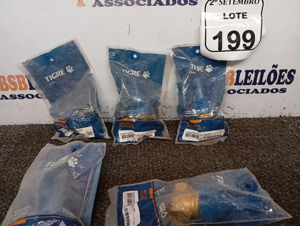 LOTE 199 - 05 BASE REGISTRO GAVETA 1/2 TIGRE. (NO ESTADO) ATENÇÃO! FAZER A VISITAÇÃO ANTES DE ARREMATAR, NÃO SABEMOS SE FUNCIONA. LEILÃO NÃO TEM GARANTIA E NEM DEVOLUÇÃO, SUJEITO A POSSÍVEIS AVARIAS VISÍVEIS/OCULTAS E/OU AUSÊNCIA DE COMPONENTES.