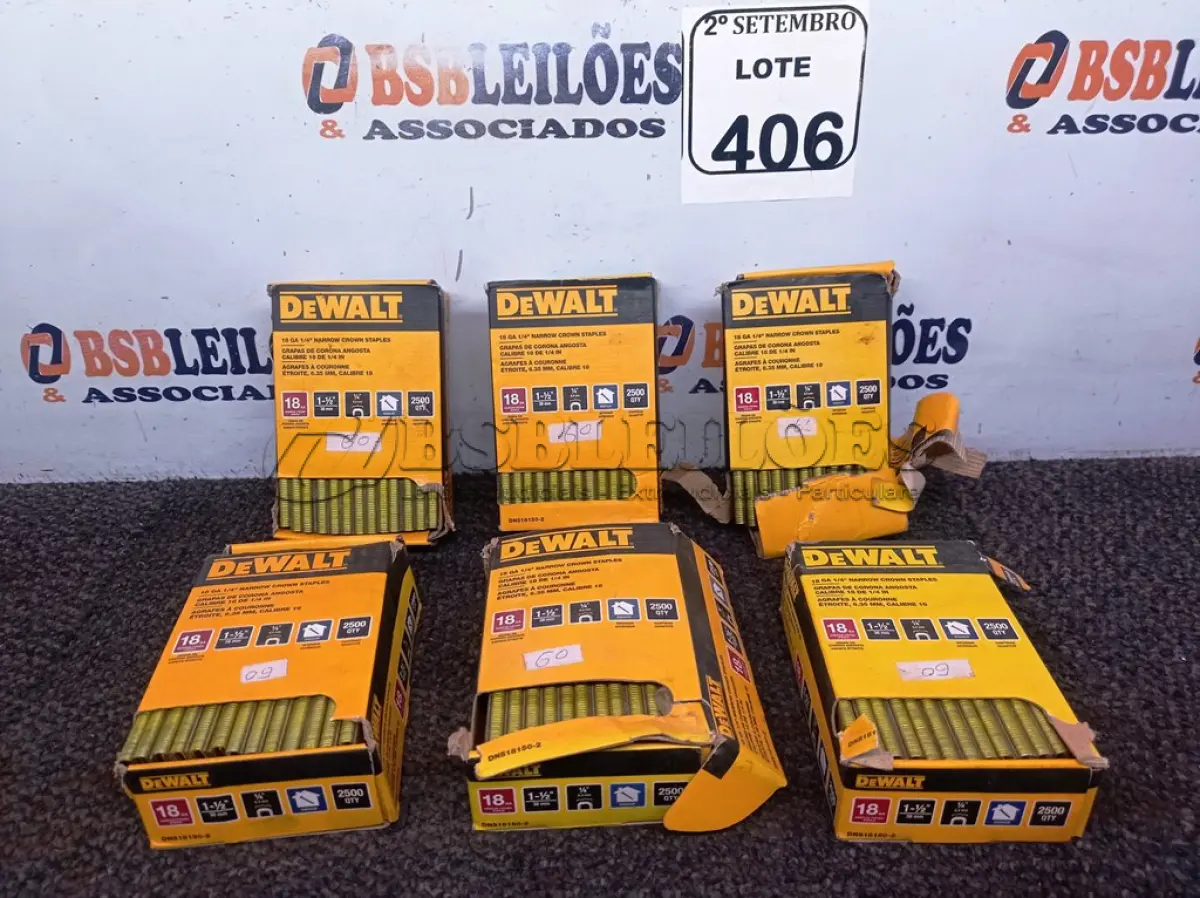 LOTE 406 - 06 CAIXAS DE GRAMPOS 18 GA ¼” NARROW CROWN STAPLES. (NO ESTADO) ATENÇÃO! FAZER A VISITAÇÃO ANTES DE ARREMATAR, NÃO SABEMOS SE FUNCIONA. LEILÃO NÃO TEM GARANTIA E NEM DEVOLUÇÃO, SUJEITO A POSSÍVEIS AVARIAS VISÍVEIS/OCULTAS E/OU AUSÊNCIA DE COMPONENTES.