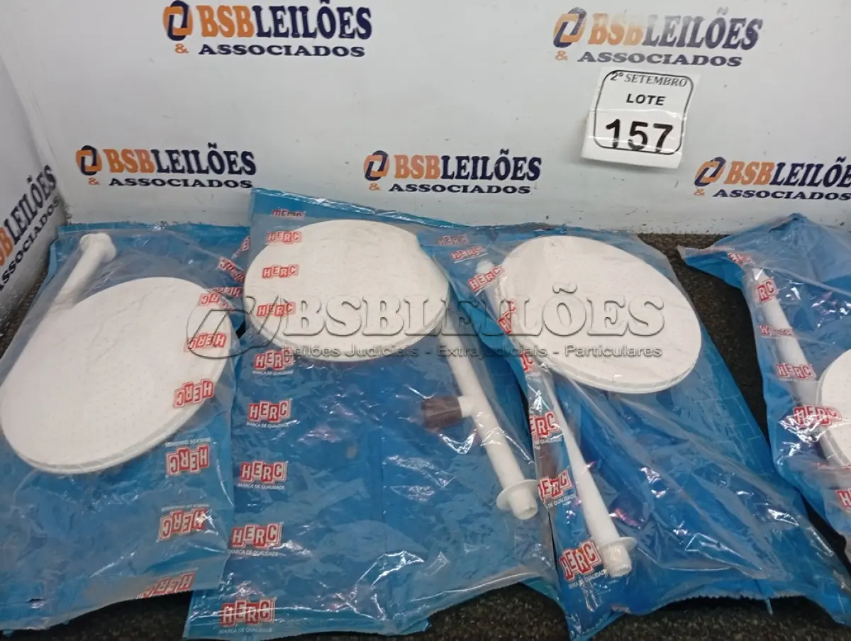 LOTE 157 - 05 CHUVEIRO C/BRAÇO 8" DE 1/2" PVC BR HERC.(NO ESTADO) ATENÇÃO! FAZER A VISITAÇÃO ANTES DE ARREMATAR, NÃO SABEMOS SE FUNCIONA. LEILÃO NÃO TEM GARANTIA E NEM DEVOLUÇÃO, SUJEITO A POSSÍVEIS AVARIAS VISÍVEIS/OCULTAS E/OU AUSÊNCIA DE COMPONENTES.