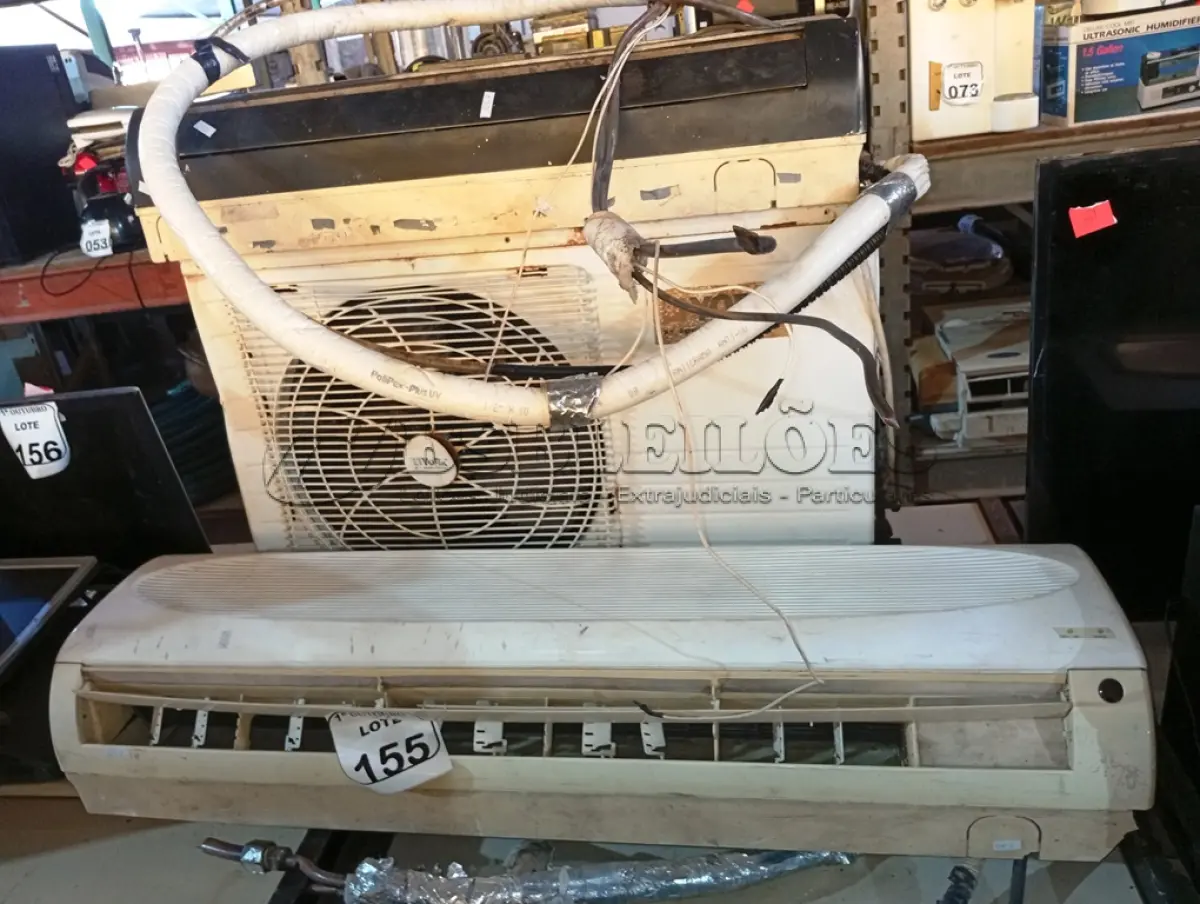 LOTE 155 - 01 CONDENSADORA E 02 EVAPORADORAS MARCAS E MODELOS DIVERSOS. (NO ESTADO) ATENÇÃO! FAZER A VISITAÇÃO ANTES DE ARREMATAR, NÃO SABEMOS SE FUNCIONA. LEILÃO NÃO TEM GARANTIA E NEM DEVOLUÇÃO, SUJEITO A POSSÍVEIS AVARIAS VISÍVEIS/OCULTAS E/OU AUSÊNCIA DE COMPONENTES.