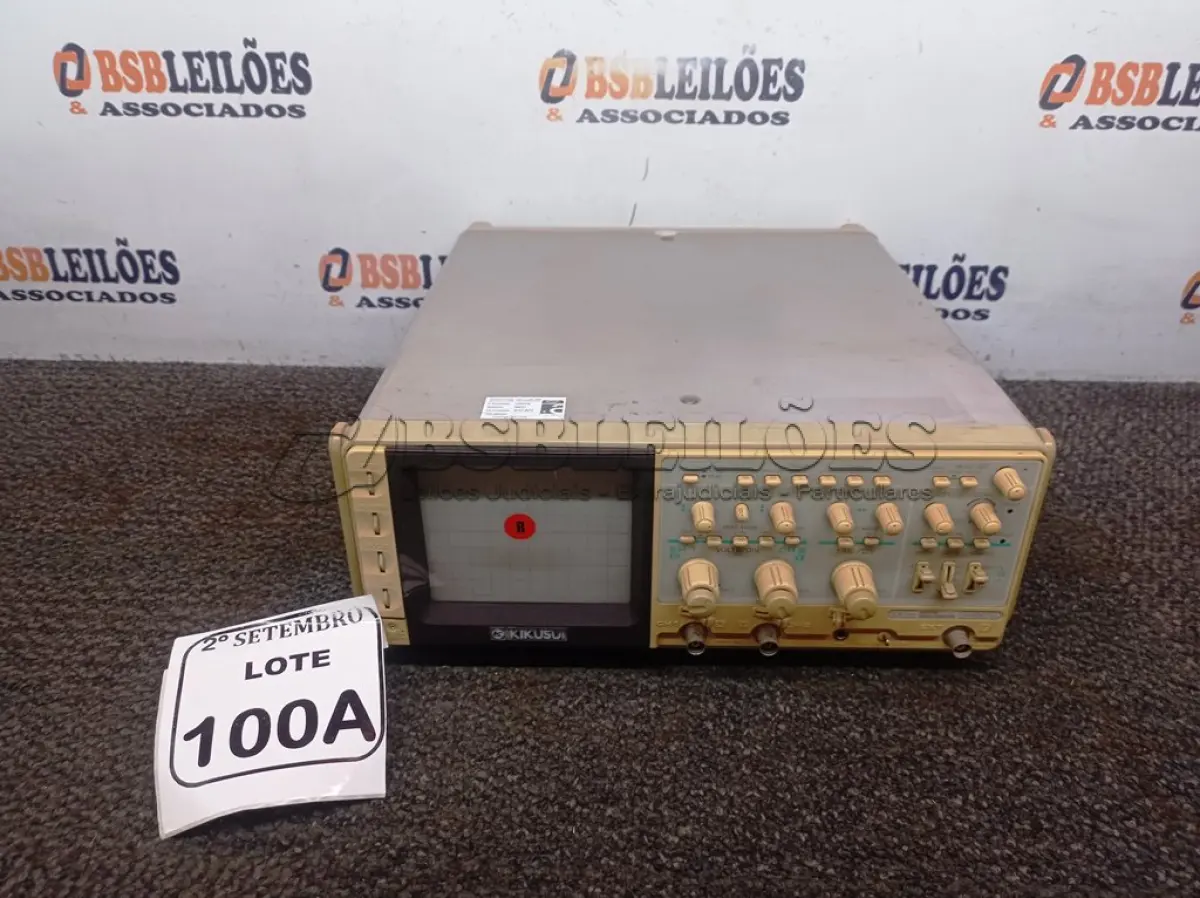 LOTE 100 - 01 OSCILOSCÓPIO KIKUSSI MODELO COR5501U. (NO ESTADO) ATENÇÃO! FAZER A VISITAÇÃO ANTES DE ARREMATAR, NÃO SABEMOS SE FUNCIONA. LEILÃO NÃO TEM GARANTIA E NEM DEVOLUÇÃO, SUJEITO A POSSÍVEIS AVARIAS VISÍVEIS/OCULTAS E/OU AUSÊNCIA DE COMPONENTES.