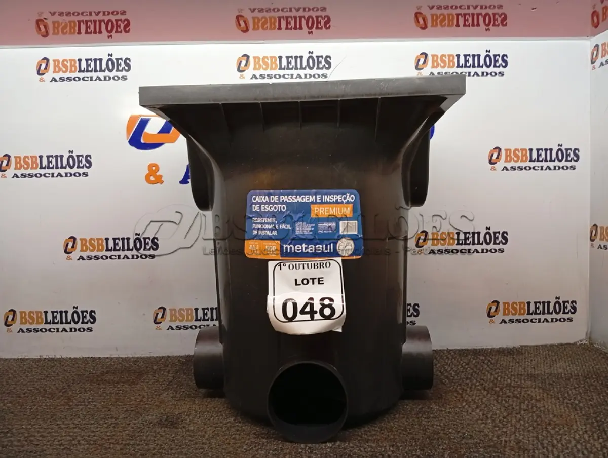 LOTE 048 - 01 CAIXA DE PASSAGEM E INSPEÇÃO DE ESGOTO. (NO ESTADO) ATENÇÃO! FAZER A VISITAÇÃO ANTES DE ARREMATAR, NÃO SABEMOS SE FUNCIONA. LEILÃO NÃO TEM GARANTIA E NEM DEVOLUÇÃO, SUJEITO A POSSÍVEIS AVARIAS VISÍVEIS/OCULTAS E/OU AUSÊNCIA DE COMPONENTES.