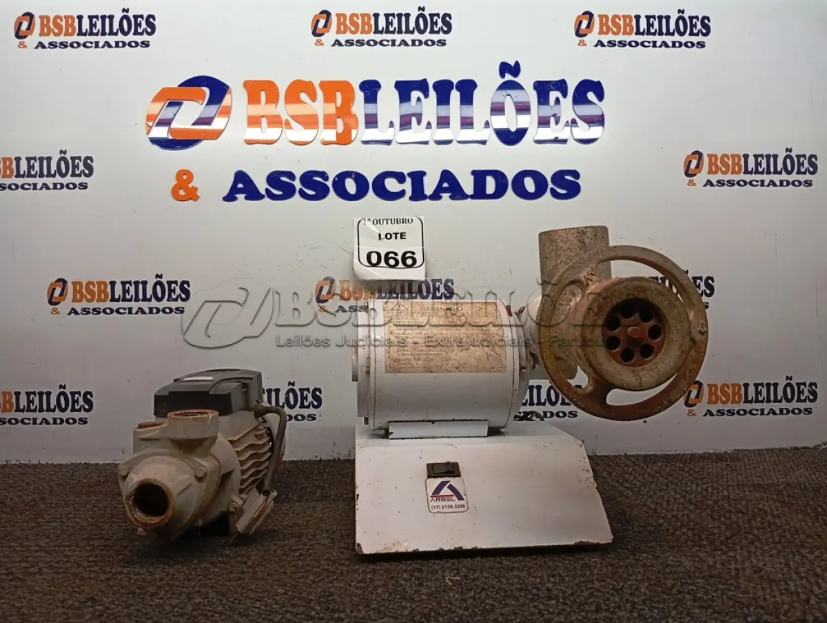 LOTE 066 - 01 BOMBA D´ÁGUA ELÉTRICA E 01 MOEDOR DE CARNE COM AVARIAS. (NO ESTADO) ATENÇÃO! FAZER A VISITAÇÃO ANTES DE ARREMATAR, NÃO SABEMOS SE FUNCIONA. LEILÃO NÃO TEM GARANTIA E NEM DEVOLUÇÃO, SUJEITO A POSSÍVEIS AVARIAS VISÍVEIS/OCULTAS E/OU AUSÊNCIA DE COMPONENTES.