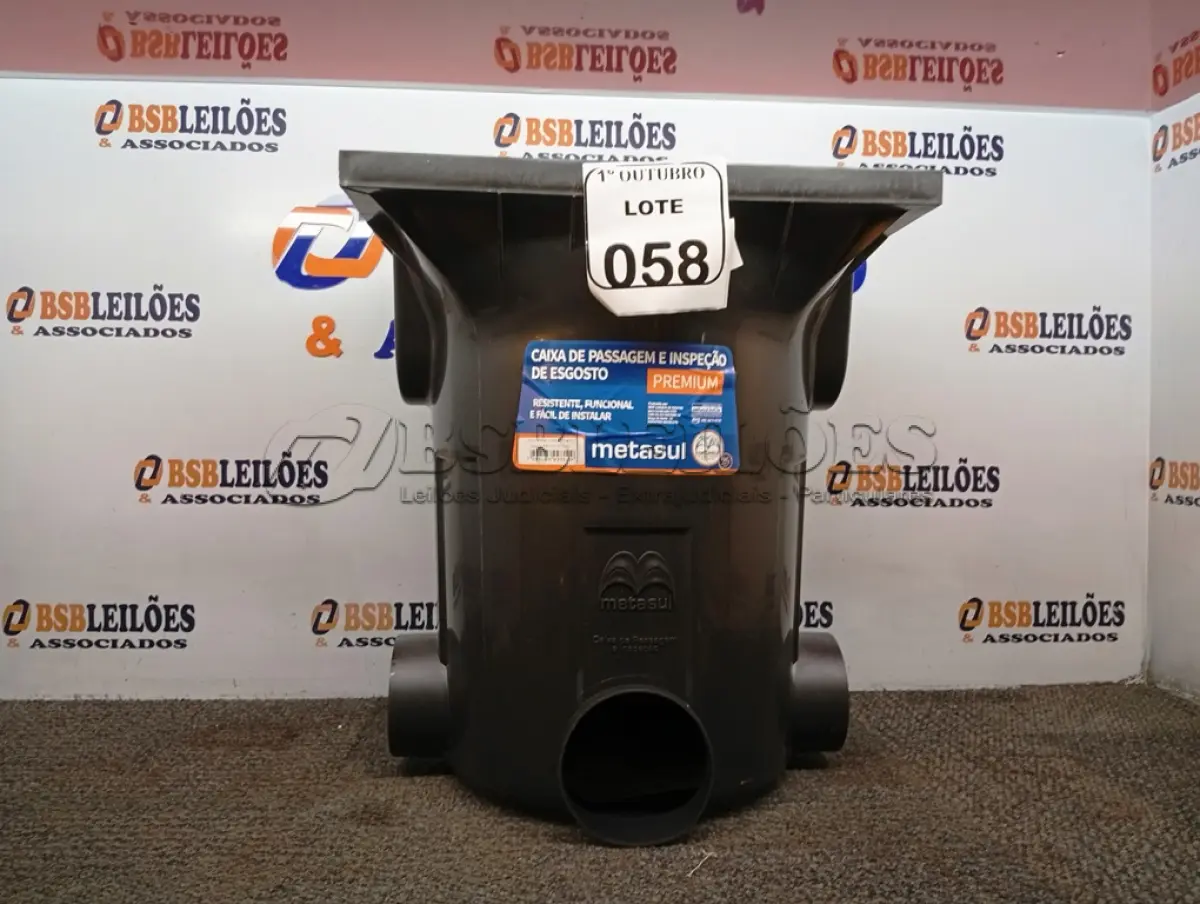 LOTE 058 - 01 CAIXA DE PASSAGEM E INSPEÇÃO DE ESGOTO. (NO ESTADO) ATENÇÃO! FAZER A VISITAÇÃO ANTES DE ARREMATAR, NÃO SABEMOS SE FUNCIONA. LEILÃO NÃO TEM GARANTIA E NEM DEVOLUÇÃO, SUJEITO A POSSÍVEIS AVARIAS VISÍVEIS/OCULTAS E/OU AUSÊNCIA DE COMPONENTES.