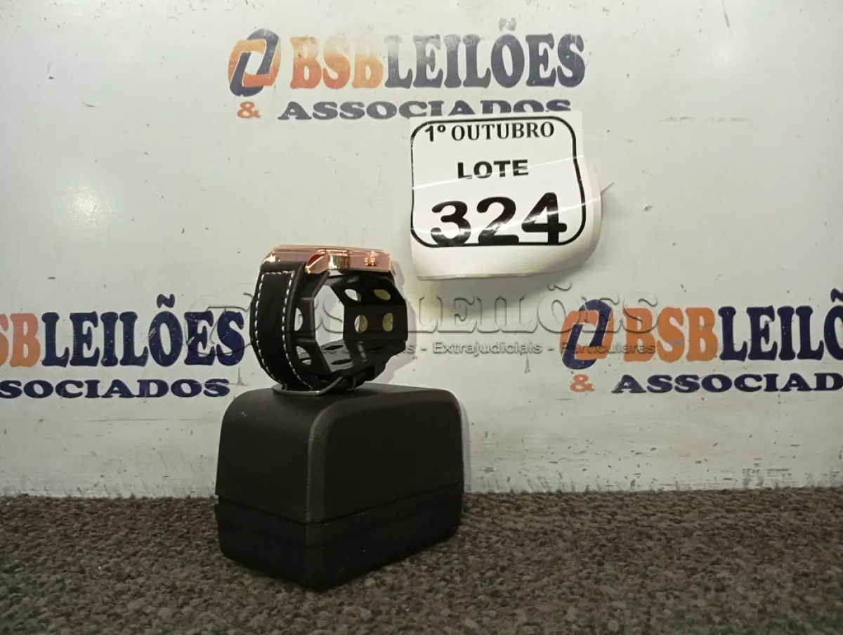 LOTE 324 - 01 RELÓGIO DE PULSO. (NO ESTADO) ATENÇÃO! FAZER A VISITAÇÃO ANTES DE ARREMATAR, NÃO SABEMOS SE FUNCIONA. LEILÃO NÃO TEM GARANTIA E NEM DEVOLUÇÃO, SUJEITO A POSSÍVEIS AVARIAS VISÍVEIS/OCULTAS E/OU AUSÊNCIA DE COMPONENTES.