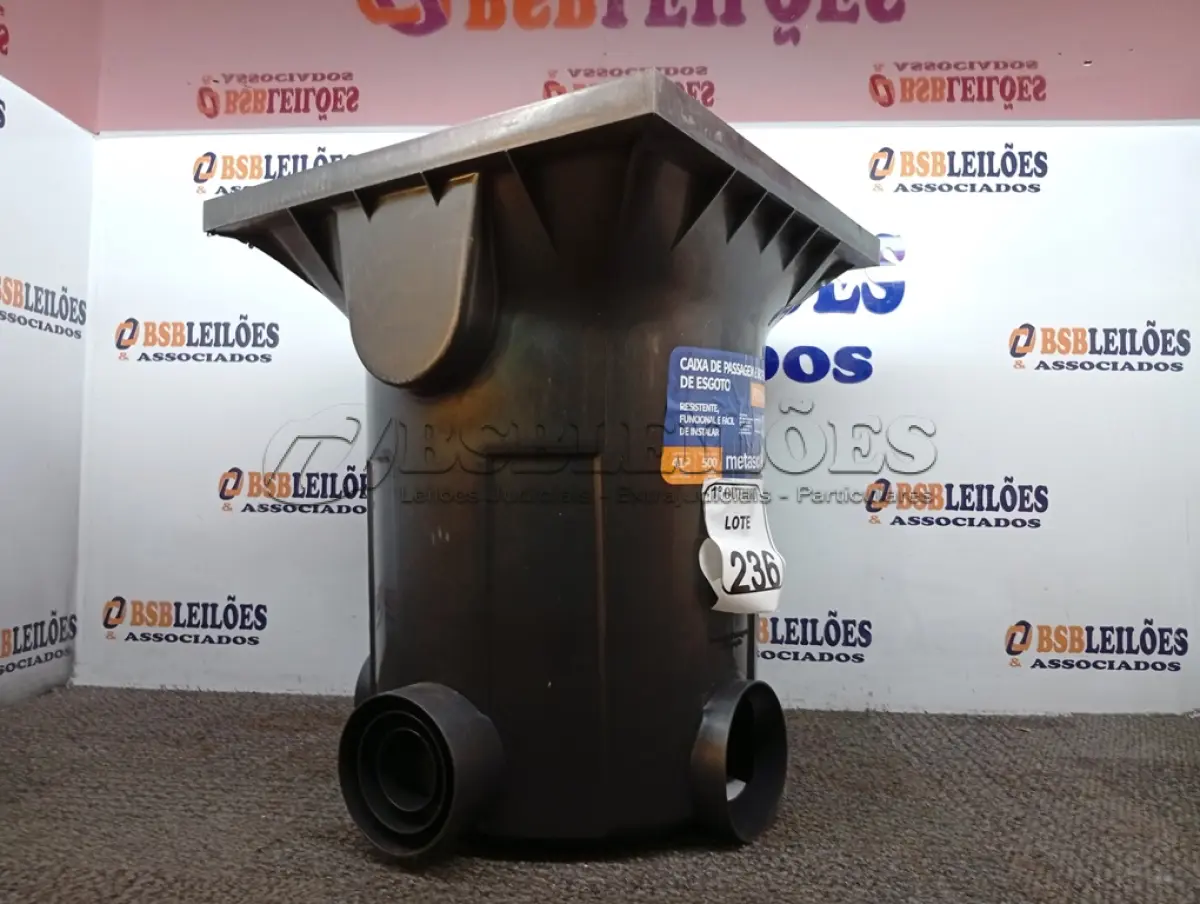 LOTE 236 - 01 CAIXA DE PASSAGEM E INSPEÇÃO DE ESGOTO. (NO ESTADO) ATENÇÃO! FAZER A VISITAÇÃO ANTES DE ARREMATAR, NÃO SABEMOS SE FUNCIONA. LEILÃO NÃO TEM GARANTIA E NEM DEVOLUÇÃO, SUJEITO A POSSÍVEIS AVARIAS VISÍVEIS/OCULTAS E/OU AUSÊNCIA DE COMPONENTES.