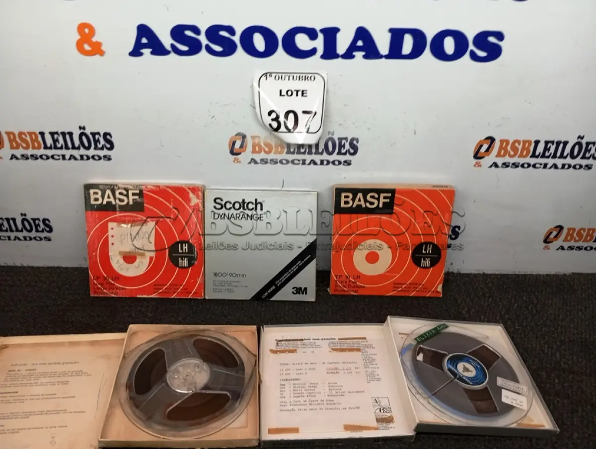 LOTE 307 - 05 FITAS DE ROLO P/ GRAVADOR. (NO ESTADO) ATENÇÃO! FAZER A VISITAÇÃO ANTES DE ARREMATAR, NÃO SABEMOS SE FUNCIONA. LEILÃO NÃO TEM GARANTIA E NEM DEVOLUÇÃO, SUJEITO A POSSÍVEIS AVARIAS VISÍVEIS/OCULTAS E/OU AUSÊNCIA DE COMPONENTES.