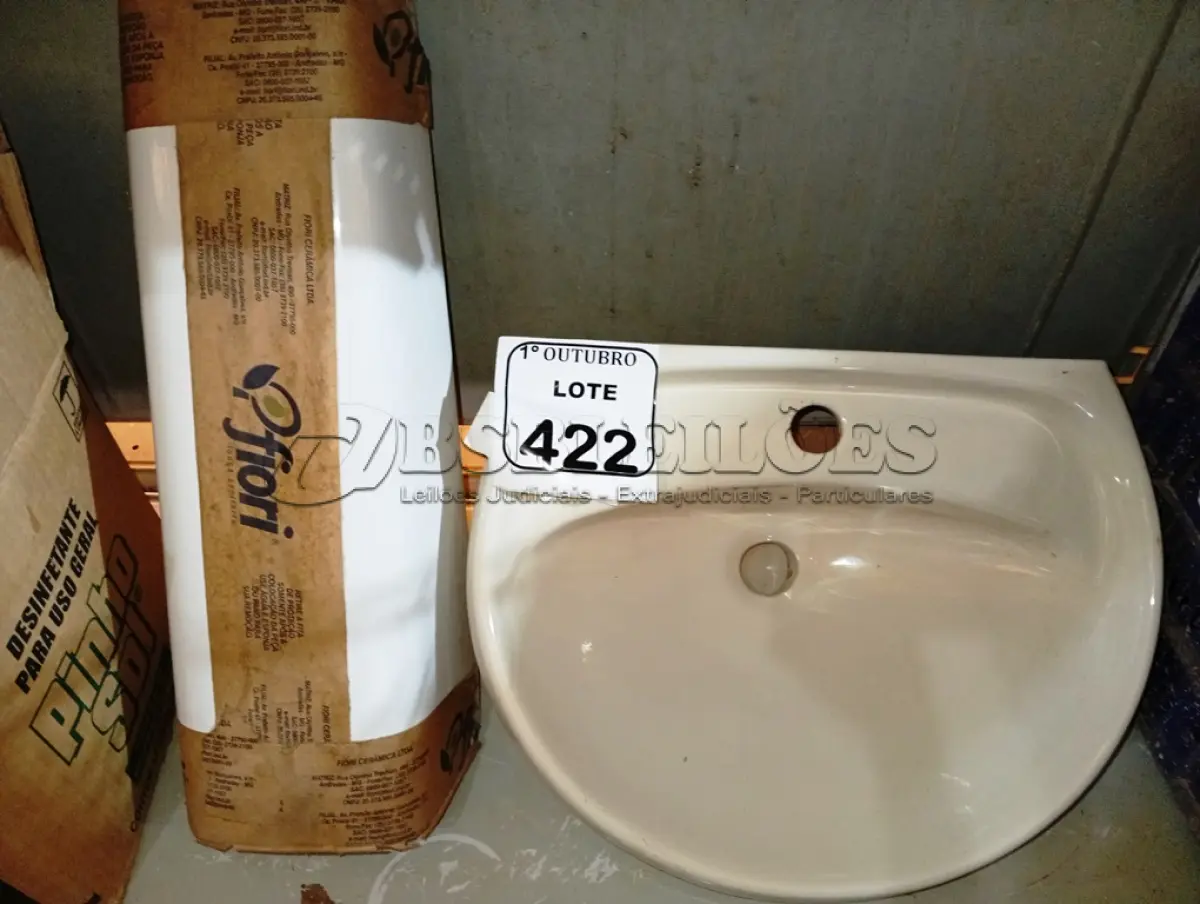 LOTE 422 - 01 CUBA DECA P/ LAVATÓRIO C/ COLUNA. (NO ESTADO) ATENÇÃO! FAZER A VISITAÇÃO ANTES DE ARREMATAR, NÃO SABEMOS SE FUNCIONA. LEILÃO NÃO TEM GARANTIA E NEM DEVOLUÇÃO, SUJEITO A POSSÍVEIS AVARIAS VISÍVEIS/OCULTAS E/OU AUSÊNCIA DE COMPONENTES.