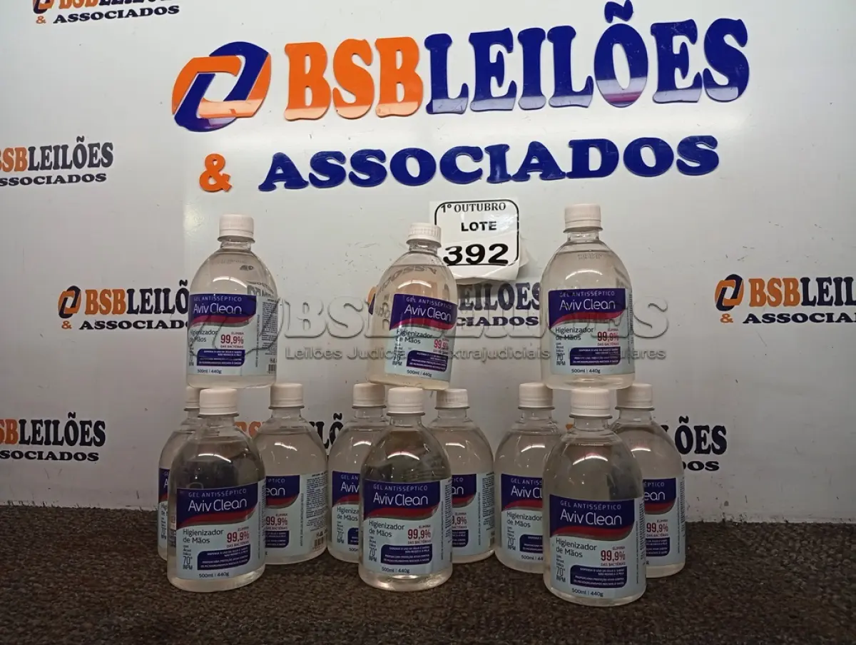 LOTE 392 - 12 POTES DE ÁLCOOL-GEL AVIV CLEAN DE 500ML CADA. (NO ESTADO) ATENÇÃO! FAZER A VISITAÇÃO ANTES DE ARREMATAR, NÃO SABEMOS SE FUNCIONA. LEILÃO NÃO TEM GARANTIA E NEM DEVOLUÇÃO, SUJEITO A POSSÍVEIS AVARIAS VISÍVEIS/OCULTAS E/OU AUSÊNCIA DE COMPONENTES.