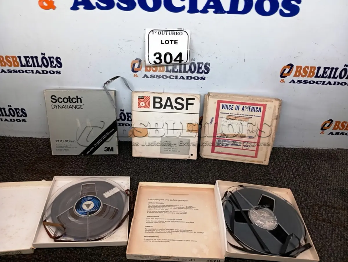 LOTE 304 - 05 FITAS DE ROLO P/ GRAVADOR. (NO ESTADO) ATENÇÃO! FAZER A VISITAÇÃO ANTES DE ARREMATAR, NÃO SABEMOS SE FUNCIONA. LEILÃO NÃO TEM GARANTIA E NEM DEVOLUÇÃO, SUJEITO A POSSÍVEIS AVARIAS VISÍVEIS/OCULTAS E/OU AUSÊNCIA DE COMPONENTES.