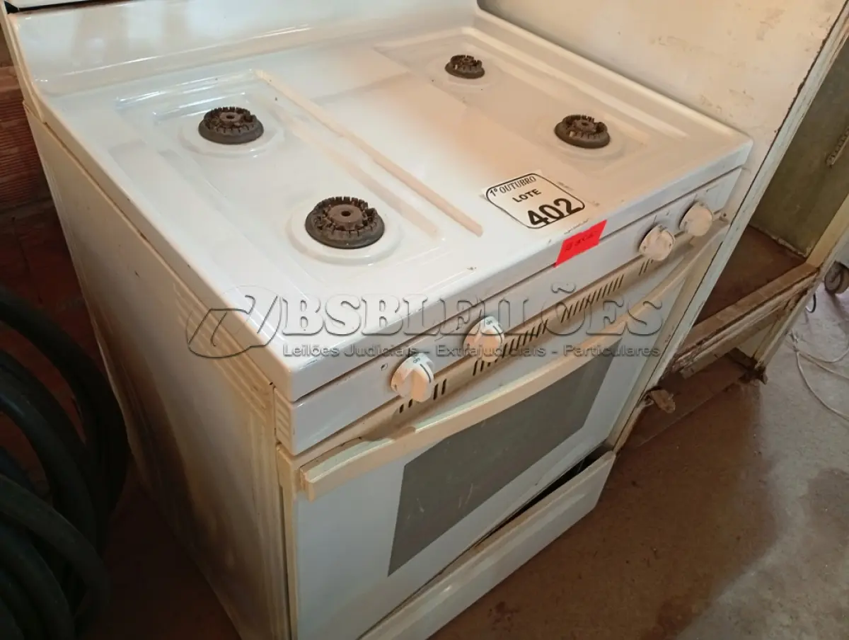 LOTE 402