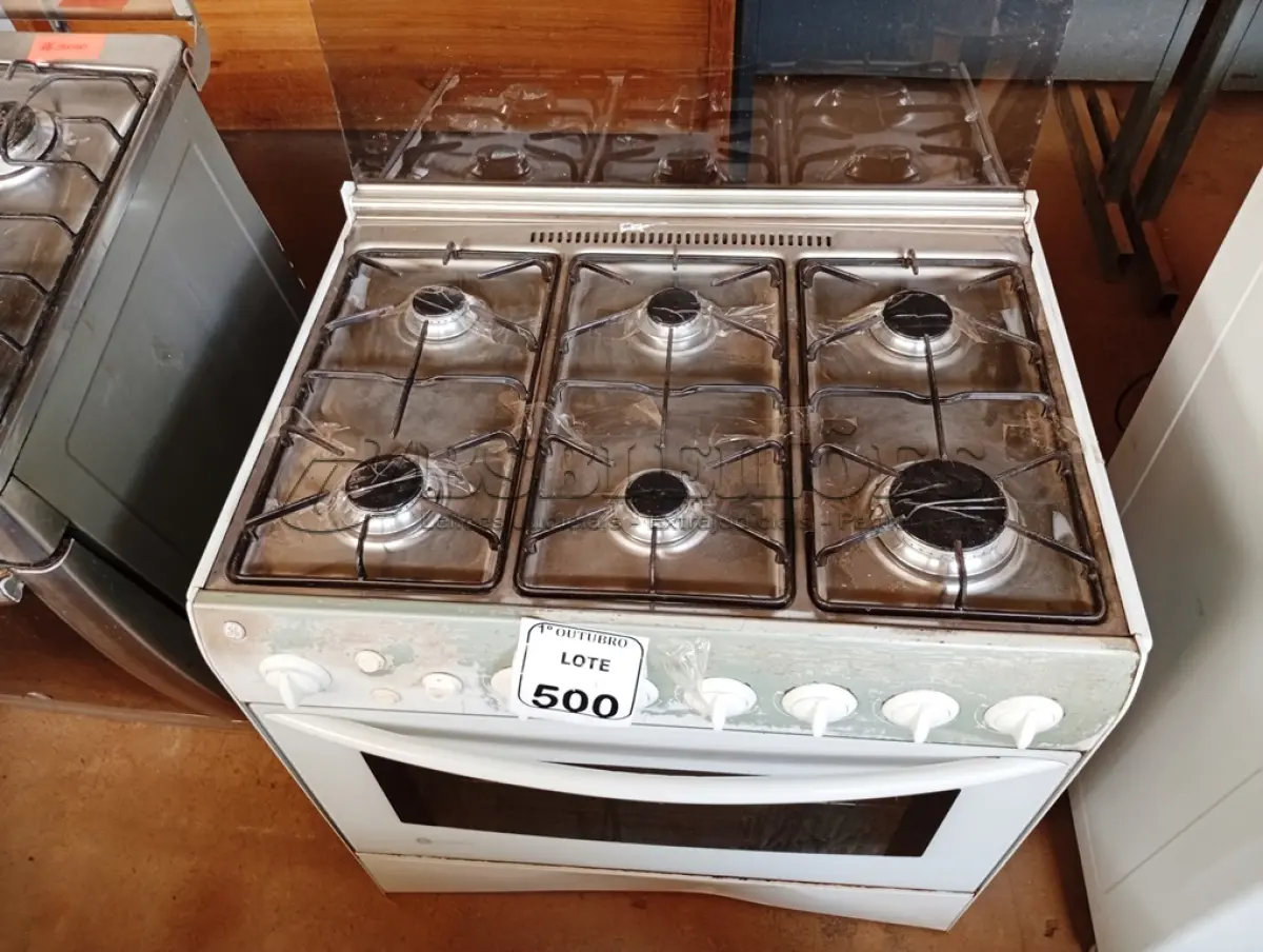 LOTE 500 - 01 FOGÃO GENERAL ELETRIC 06 BOCAS. (NO ESTADO) ATENÇÃO! FAZER A VISITAÇÃO ANTES DE ARREMATAR, NÃO SABEMOS SE FUNCIONA. LEILÃO NÃO TEM GARANTIA E NEM DEVOLUÇÃO, SUJEITO A POSSÍVEIS AVARIAS VISÍVEIS/OCULTAS E/OU AUSÊNCIA DE COMPONENTES.
