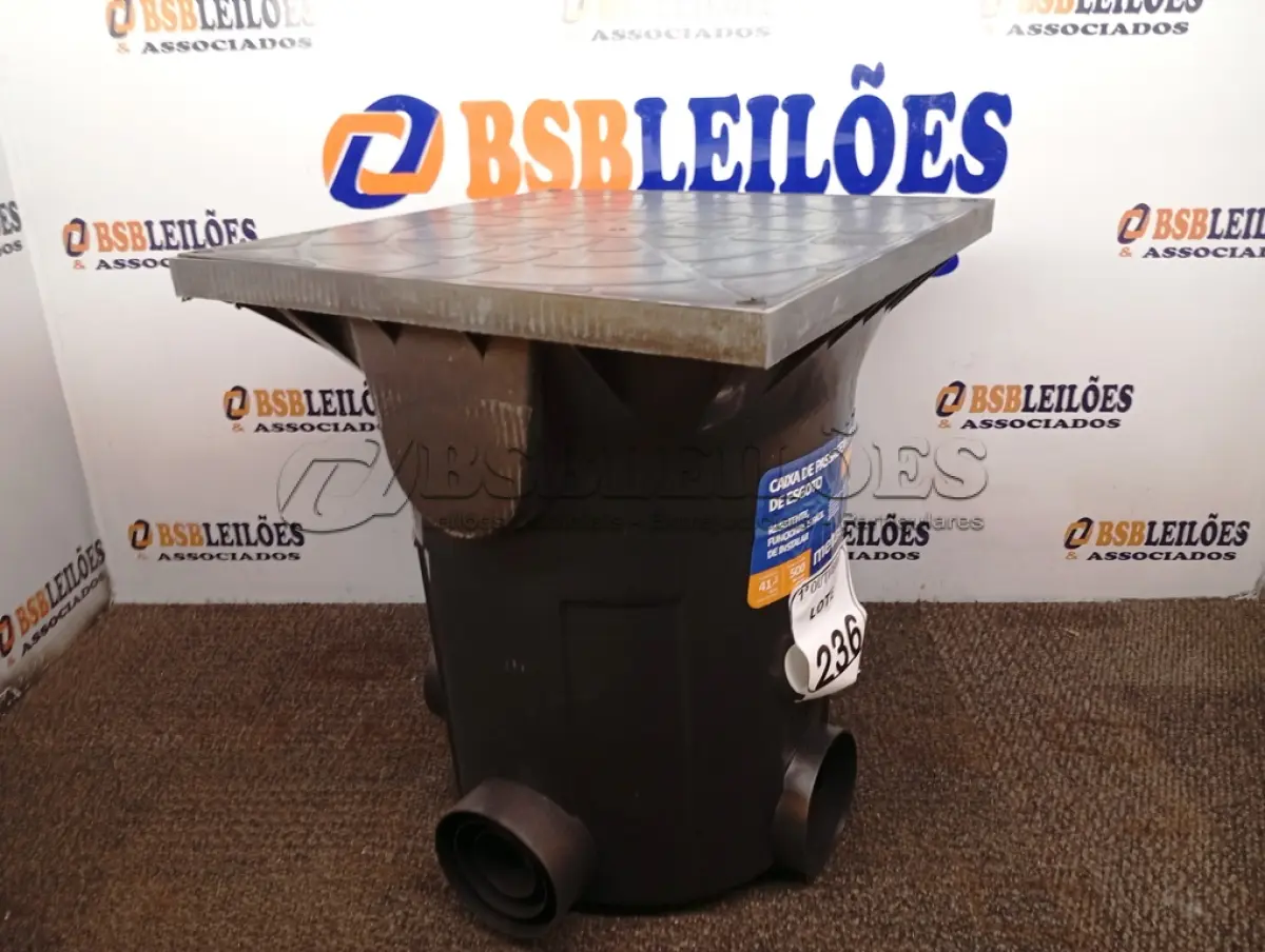 LOTE 236 - 01 CAIXA DE PASSAGEM E INSPEÇÃO DE ESGOTO. (NO ESTADO) ATENÇÃO! FAZER A VISITAÇÃO ANTES DE ARREMATAR, NÃO SABEMOS SE FUNCIONA. LEILÃO NÃO TEM GARANTIA E NEM DEVOLUÇÃO, SUJEITO A POSSÍVEIS AVARIAS VISÍVEIS/OCULTAS E/OU AUSÊNCIA DE COMPONENTES.