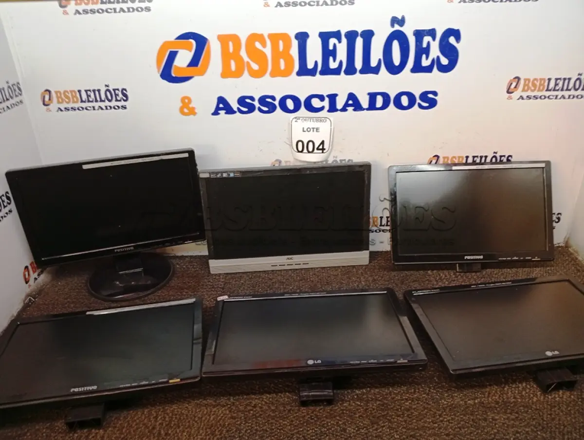 LOTE 004 - 06 MONITORES MARCAS E MODELOS DIVERSOS.  (NO ESTADO) ATENÇÃO! FAZER A VISITAÇÃO ANTES DE ARREMATAR, NÃO SABEMOS SE FUNCIONA. LEILÃO NÃO TEM GARANTIA E NEM DEVOLUÇÃO, SUJEITO A POSSÍVEIS AVARIAS VISÍVEIS/OCULTAS E/OU AUSÊNCIA DE COMPONENTES.
