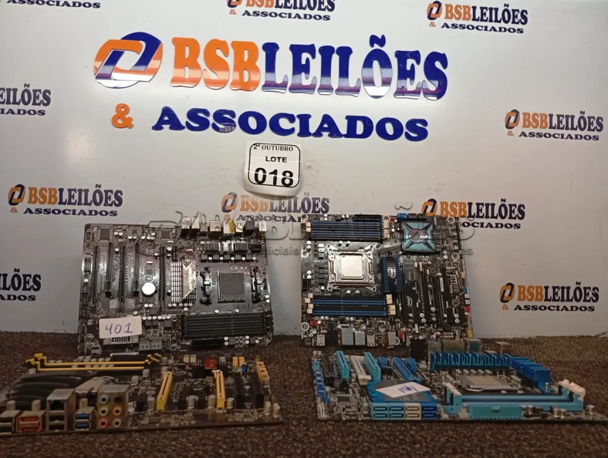 LOTE 018 - 04 PLACAS - MÃE. (NO ESTADO) ATENÇÃO! FAZER A VISITAÇÃO ANTES DE ARREMATAR, NÃO SABEMOS SE FUNCIONA. LEILÃO NÃO TEM GARANTIA E NEM DEVOLUÇÃO, SUJEITO A POSSÍVEIS AVARIAS VISÍVEIS/OCULTAS E/OU AUSÊNCIA DE COMPONENTES.