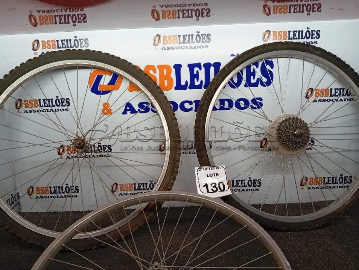 LOTE 130 - 03 AROS P BICICLETA SENDO 02 COM O PNEU. (NO ESTADO) ATENÇÃO! FAZER A VISITAÇÃO ANTES DE ARREMATAR, NÃO SABEMOS SE FUNCIONA. LEILÃO NÃO TEM GARANTIA E NEM DEVOLUÇÃO, SUJEITO A POSSÍVEIS AVARIAS VISÍVEIS/OCULTAS E/OU AUSÊNCIA DE COMPONENTES.