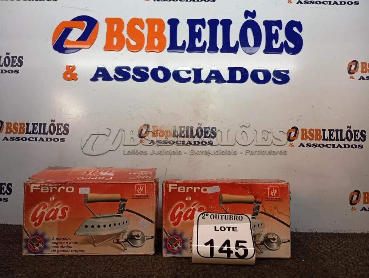 LOTE 145 - 02 FERROS DE PASSAR ROUPAS A GÁS. (NO ESTADO) ATENÇÃO! FAZER A VISITAÇÃO ANTES DE ARREMATAR, NÃO SABEMOS SE FUNCIONA. LEILÃO NÃO TEM GARANTIA E NEM DEVOLUÇÃO, SUJEITO A POSSÍVEIS AVARIAS VISÍVEIS/OCULTAS E/OU AUSÊNCIA DE COMPONENTES.