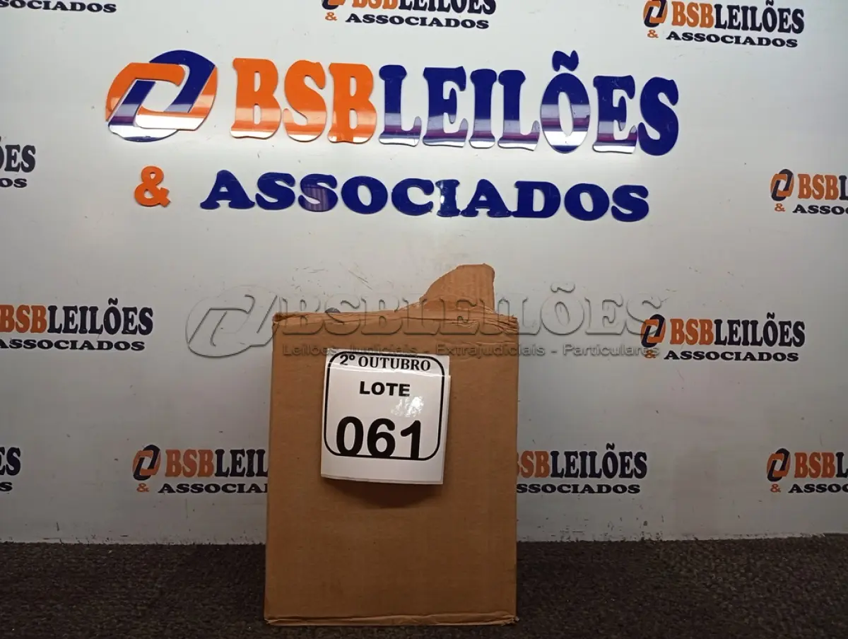 LOTE 061 - 12 SELANTES PU-40 MULTIUSO DE POLIURETANO. (NO ESTADO) ATENÇÃO! FAZER A VISITAÇÃO ANTES DE ARREMATAR, NÃO SABEMOS SE FUNCIONA. LEILÃO NÃO TEM GARANTIA E NEM DEVOLUÇÃO, SUJEITO A POSSÍVEIS AVARIAS VISÍVEIS/OCULTAS E/OU AUSÊNCIA DE COMPONENTES.