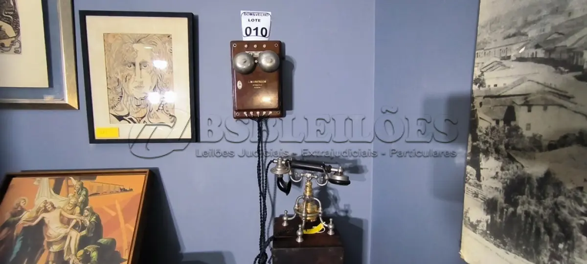 LOTE 010 - 01 TELEFONE ORIGINAL STOCKHOLM. (NO ESTADO)