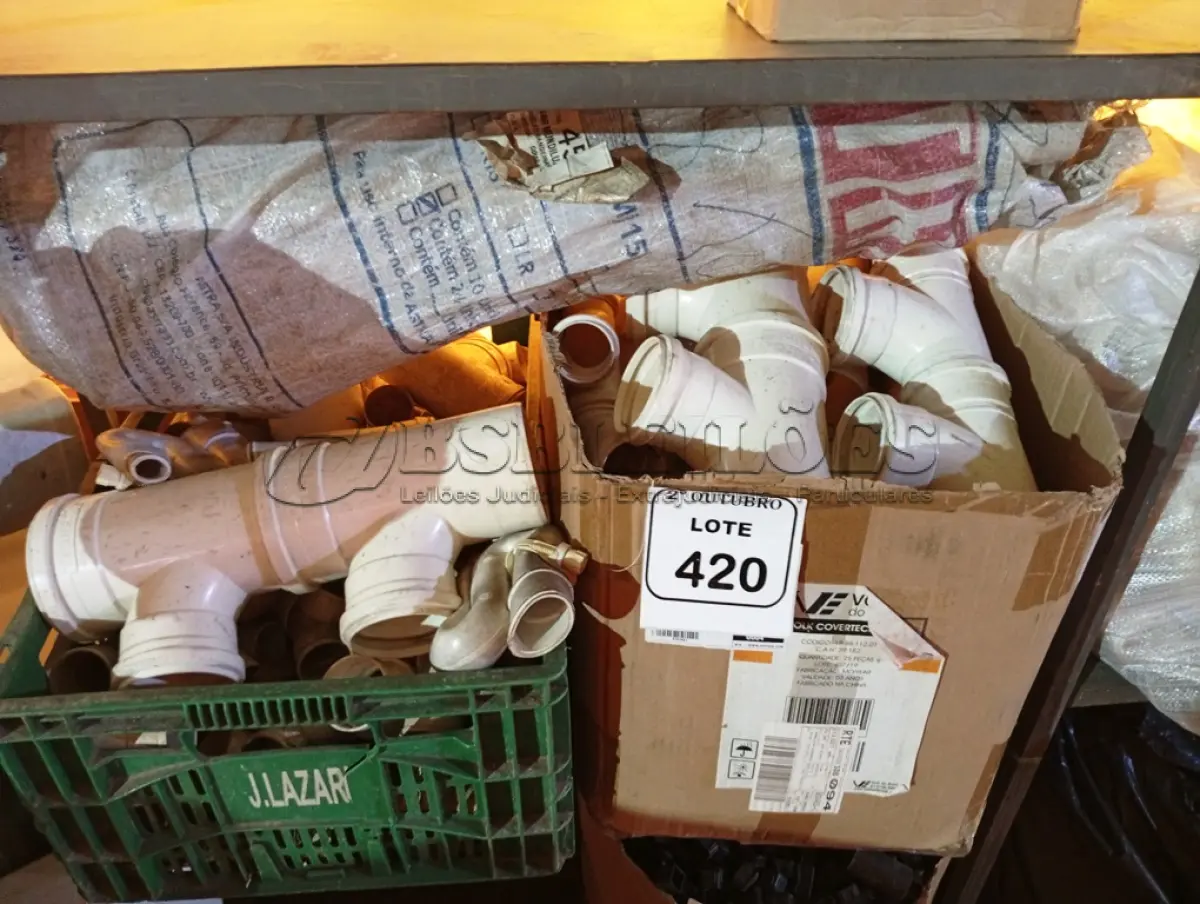 LOTE 420 - 01 LOTE C/GRANDE QUANTIDADE DE CONEXÕES DIVERSAS. (NO ESTADO) ATENÇÃO! FAZER A VISITAÇÃO ANTES DE ARREMATAR, NÃO SABEMOS SE FUNCIONA. LEILÃO NÃO TEM GARANTIA E NEM DEVOLUÇÃO, SUJEITO A POSSÍVEIS AVARIAS VISÍVEIS/OCULTAS E/OU AUSÊNCIA DE COMPONENTES.