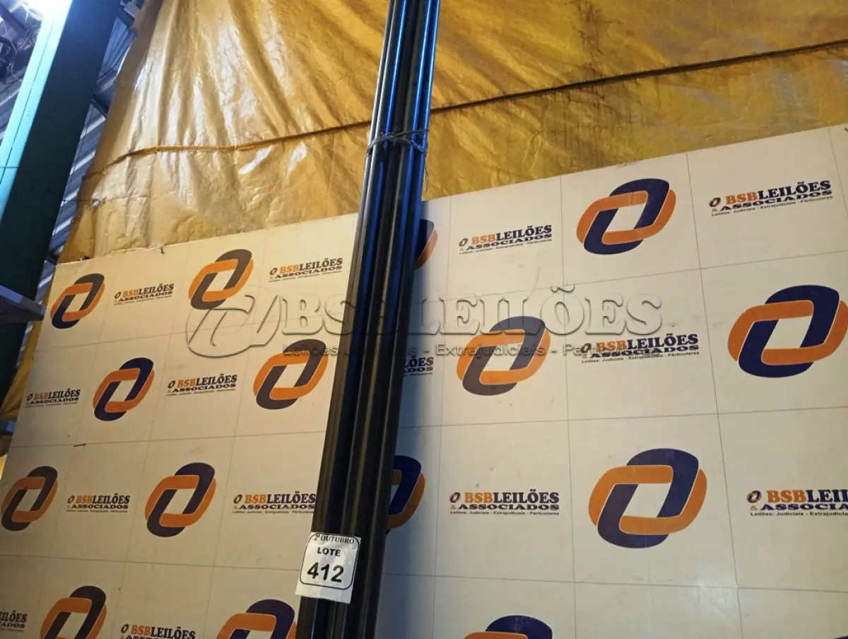 LOTE 412 - 08 ELETRODUTOS ROSCÁVEIS ANTI-CHAMAS. (NO ESTADO) ATENÇÃO! FAZER A VISITAÇÃO ANTES DE ARREMATAR, NÃO SABEMOS SE FUNCIONA. LEILÃO NÃO TEM GARANTIA E NEM DEVOLUÇÃO, SUJEITO A POSSÍVEIS AVARIAS VISÍVEIS/OCULTAS E/OU AUSÊNCIA DE COMPONENTES.