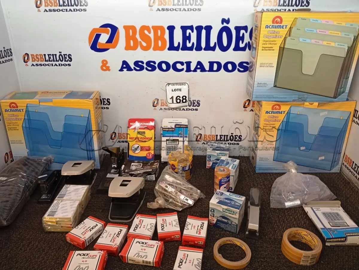 LOTE 168 - 01 LOTE COM DIVERSOS MATERIAIS PARA ESCRITÓRIO E 03 ORGANIZADORES DE PAPEL. (NO ESTADO) ATENÇÃO! FAZER A VISITAÇÃO ANTES DE ARREMATAR, NÃO SABEMOS SE FUNCIONA. LEILÃO NÃO TEM GARANTIA E NEM DEVOLUÇÃO, SUJEITO A POSSÍVEIS AVARIAS VISÍVEIS/OCULTAS E/OU AUSÊNCIA DE COMPONENTES.