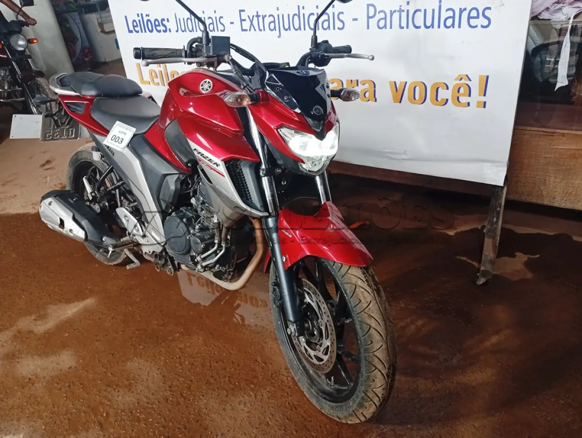 LOTE 003 - 01 MOTO YAMAHA/FZ25 FAZER; COR VERMELHA; ANO 2020. (NO ESTADO) (TODOS DOCUMENTOS 2024 PAGOS)