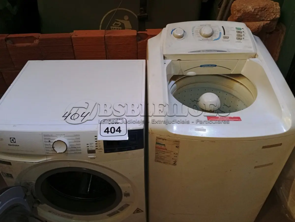 LOTE 404 - 01 LAVA E SECA ELETROLUX 07 KG E 01 MÁQUINA DE LAVAR ELETROLUX INCOMPLETA. (NO ESTADO) ATENÇÃO! FAZER A VISITAÇÃO ANTES DE ARREMATAR, NÃO SABEMOS SE FUNCIONA. LEILÃO NÃO TEM GARANTIA E NEM DEVOLUÇÃO, SUJEITO A POSSÍVEIS AVARIAS VISÍVEIS/OCULTAS E/OU AUSÊNCIA DE COMPONENTES.