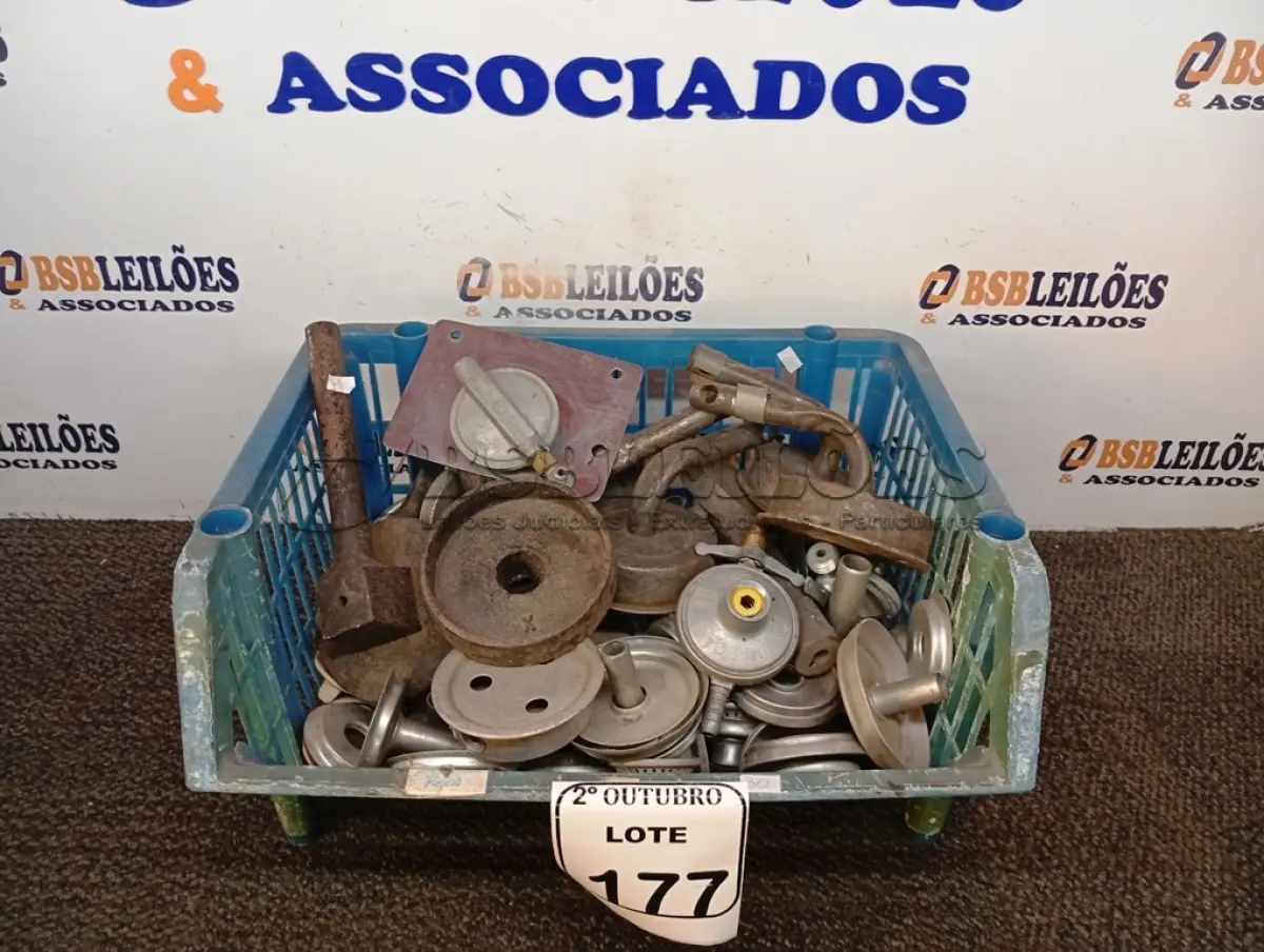 LOTE 177 - 01 LOTE COM DIVERSAS BOCAS DE FOGÃO. (NO ESTADO) ATENÇÃO! FAZER A VISITAÇÃO ANTES DE ARREMATAR, NÃO SABEMOS SE FUNCIONA. LEILÃO NÃO TEM GARANTIA E NEM DEVOLUÇÃO, SUJEITO A POSSÍVEIS AVARIAS VISÍVEIS/OCULTAS E/OU AUSÊNCIA DE COMPONENTES.