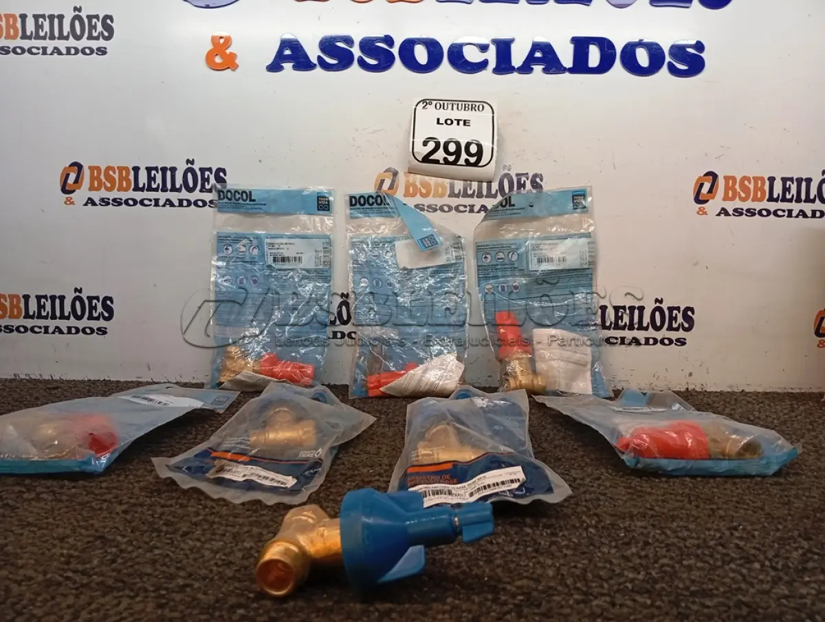 LOTE 299 - 05 REGISTROS GAVETAS DOCON E 03 REGISTOS DE PRESSÃO TIGRE. (NO ESTADO) ATENÇÃO! FAZER A VISITAÇÃO ANTES DE ARREMATAR, NÃO SABEMOS SE FUNCIONA. LEILÃO NÃO TEM GARANTIA E NEM DEVOLUÇÃO, SUJEITO A POSSÍVEIS AVARIAS VISÍVEIS/OCULTAS E/OU AUSÊNCIA DE COMPONENTES.