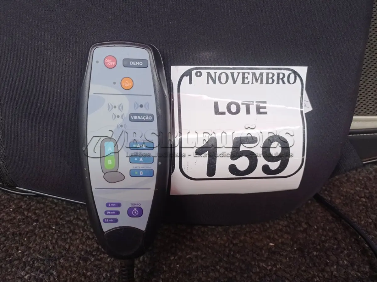 LOTE 159 - 01 MASSAGEADOR. (NO ESTADO) ATENÇÃO! FAZER A VISITAÇÃO ANTES DE ARREMATAR, NÃO SABEMOS SE FUNCIONA. LEILÃO NÃO TEM GARANTIA E NEM DEVOLUÇÃO, SUJEITO A POSSÍVEIS AVARIAS VISÍVEIS/OCULTAS E/OU AUSÊNCIA DE COMPONENTES.