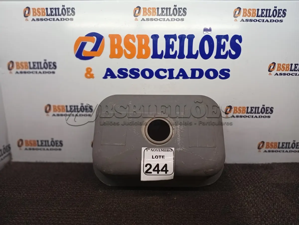 LOTE 244 - 01 CUBA INOX N1 AÇO 304 3.1/2 46X30X17 FABRINOX.(NOVA) (NO ESTADO) ATENÇÃO! FAZER A VISITAÇÃO ANTES DE ARREMATAR, NÃO SABEMOS SE FUNCIONA. LEILÃO NÃO TEM GARANTIA E NEM DEVOLUÇÃO, SUJEITO A POSSÍVEIS AVARIAS VISÍVEIS/OCULTAS E/OU AUSÊNCIA DE COMPONENTES.