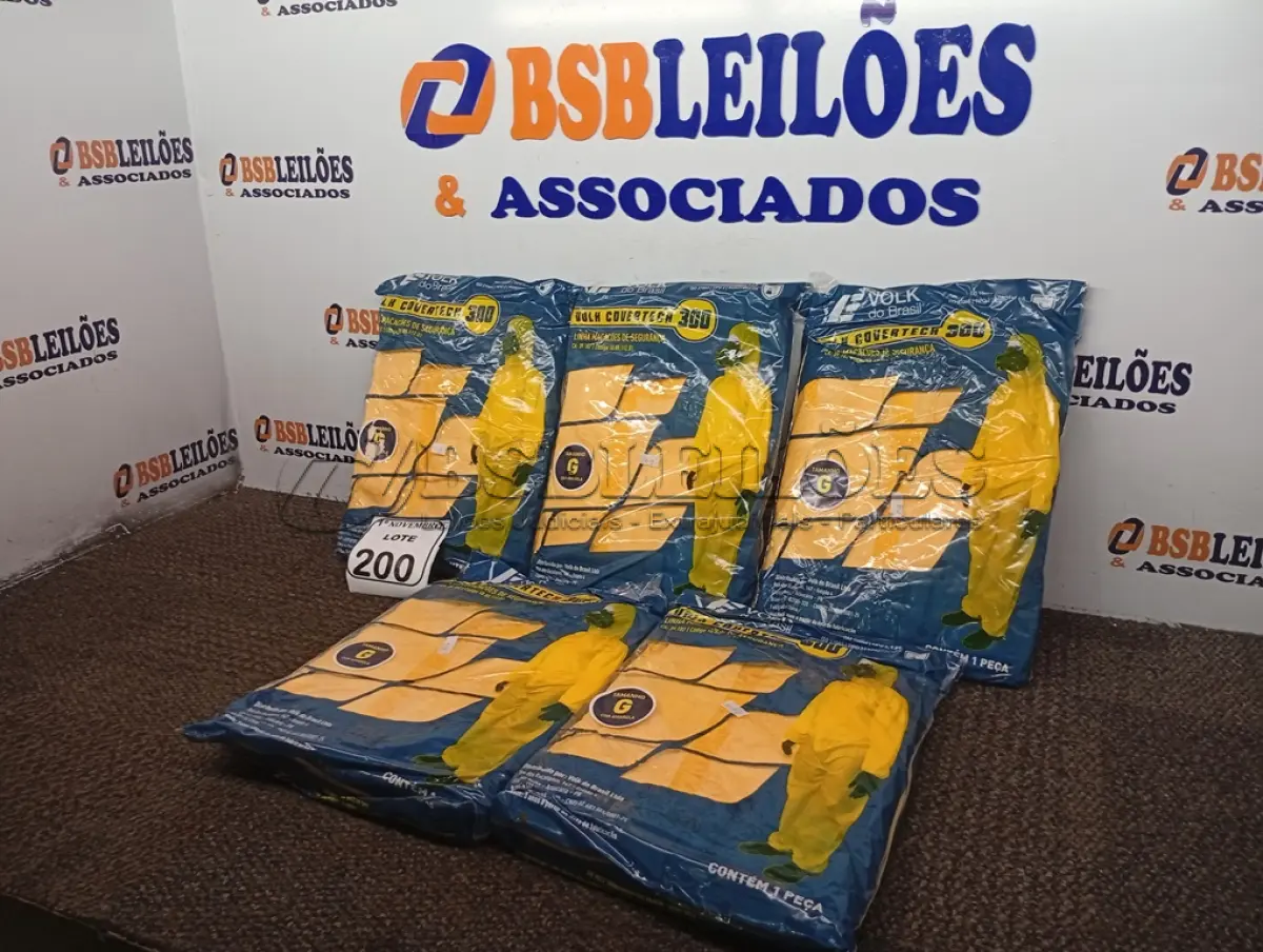LOTE 200 - 05 MACACÕES DE SEGURANÇAS TAMANHO EXTRA G. (NO ESTADO) ATENÇÃO! FAZER A VISITAÇÃO ANTES DE ARREMATAR, NÃO SABEMOS SE FUNCIONA. LEILÃO NÃO TEM GARANTIA E NEM DEVOLUÇÃO, SUJEITO A POSSÍVEIS AVARIAS VISÍVEIS/OCULTAS E/OU AUSÊNCIA DE COMPONENTES.