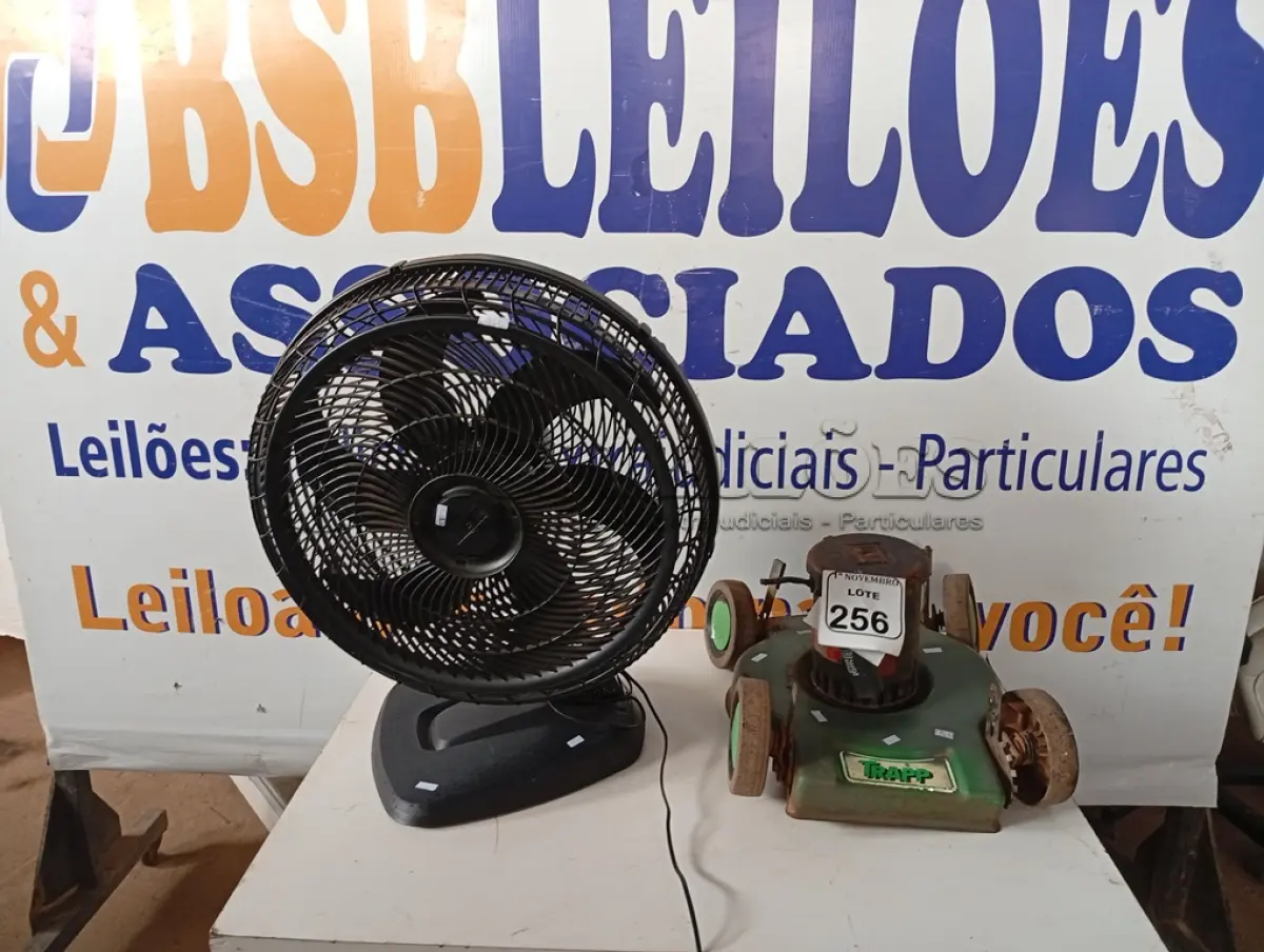 LOTE 256 - 01 SUCATA DE MÁQUINA P/CORTAR GRAMA MARCA TRAPP E 01 VENTILADOR. (NO ESTADO) ATENÇÃO! FAZER A VISITAÇÃO ANTES DE ARREMATAR, NÃO SABEMOS SE FUNCIONA. LEILÃO NÃO TEM GARANTIA E NEM DEVOLUÇÃO, SUJEITO A POSSÍVEIS AVARIAS VISÍVEIS/OCULTAS E/OU AUSÊNCIA DE COMPONENTES.