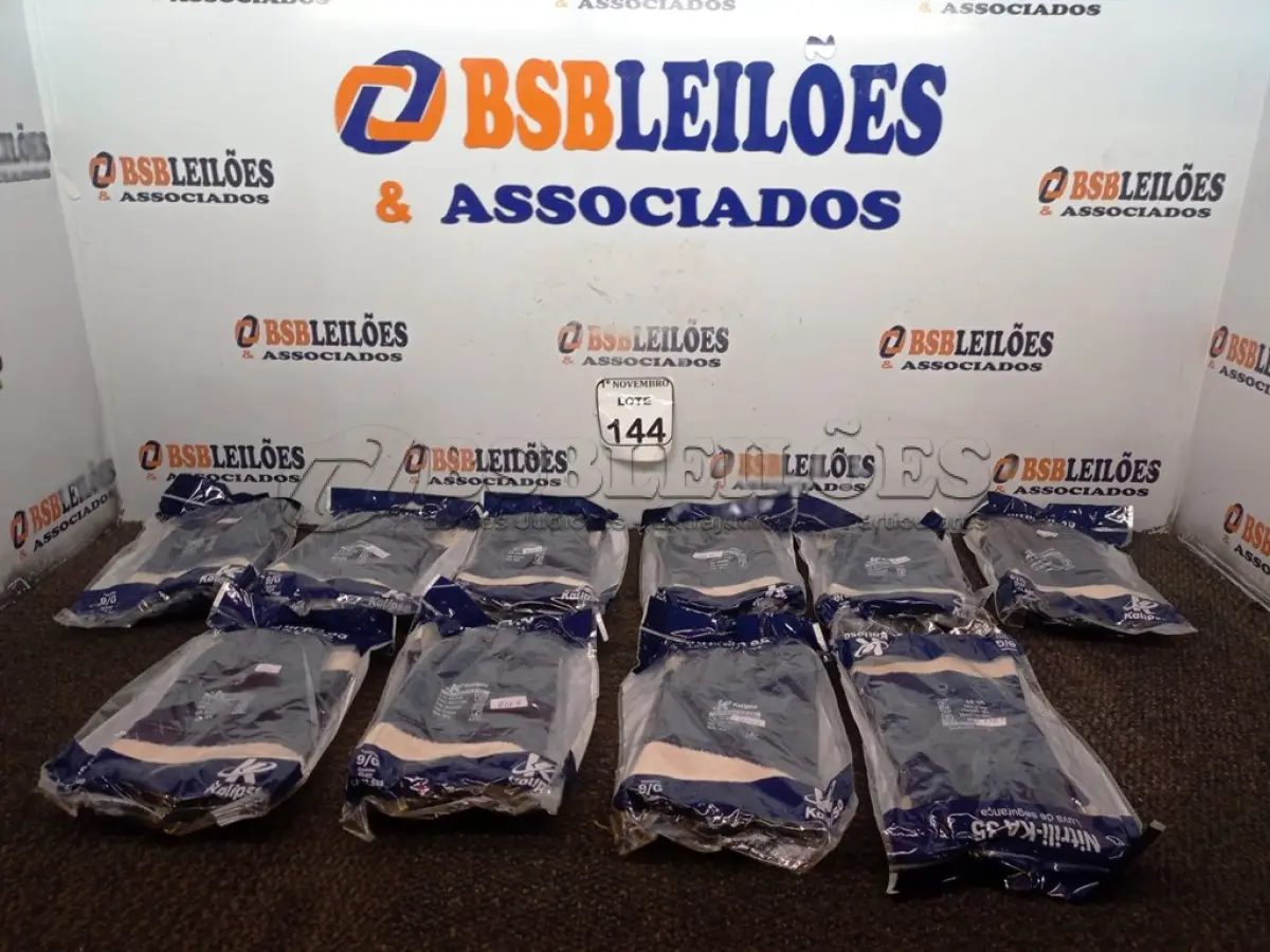 LOTE 144