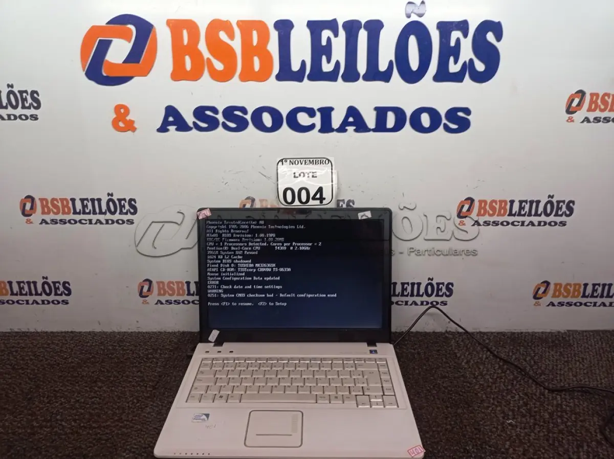 LOTE 004 - 01 NOTEBOOK COM CARREGADOR MARCA POSITIVO.     (NO ESTADO) ATENÇÃO! FAZER A VISITAÇÃO ANTES DE ARREMATAR, NÃO SABEMOS SE FUNCIONA. LEILÃO NÃO TEM GARANTIA E NEM DEVOLUÇÃO, SUJEITO A POSSÍVEIS AVARIAS VISÍVEIS/OCULTAS E/OU AUSÊNCIA DE COMPONENTES.