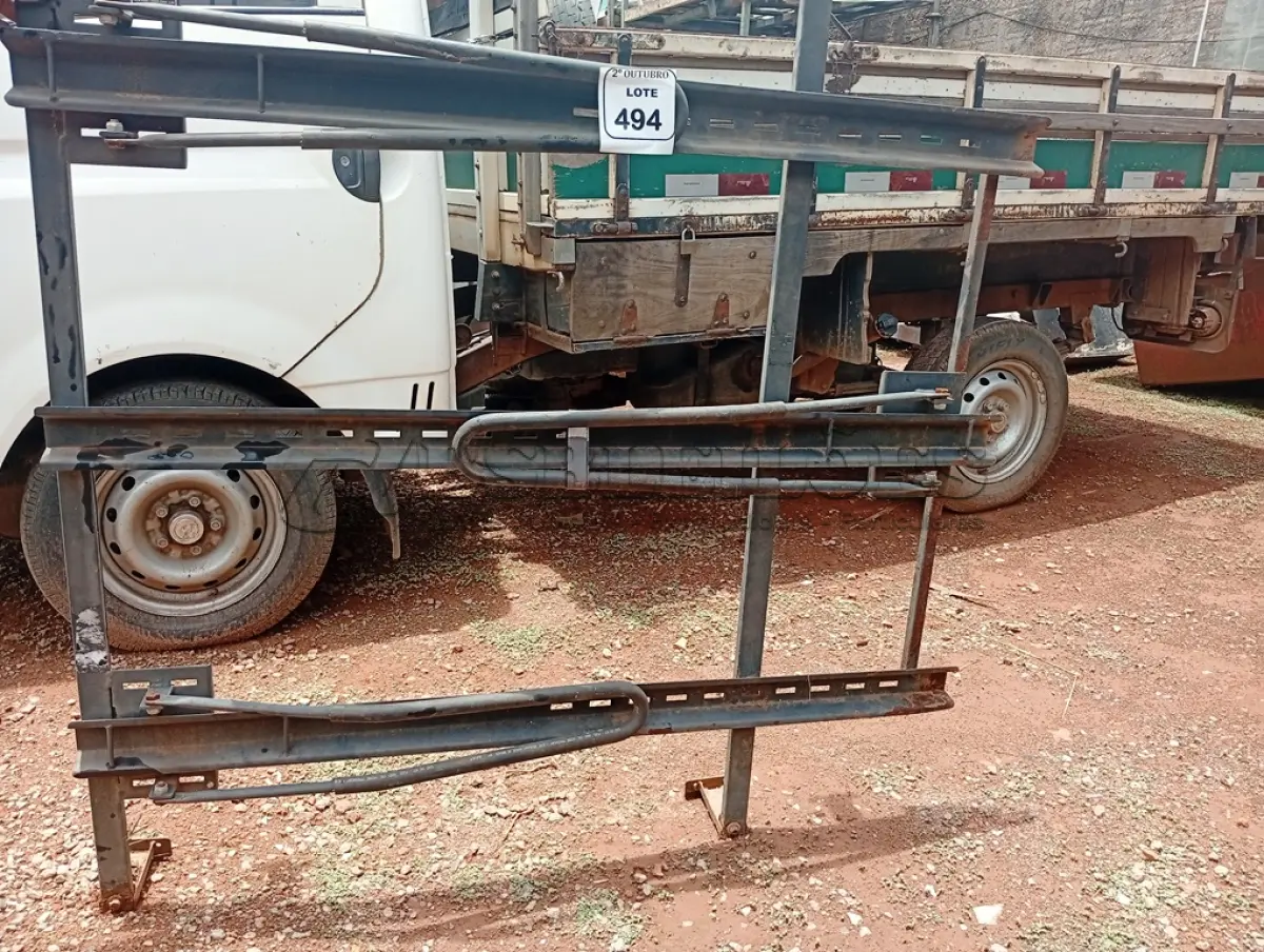 LOTE 494 - 01 TRANS BIKE P/TRANSPORTE DE BICICLETAS. (NO ESTADO) ATENÇÃO! FAZER A VISITAÇÃO ANTES DE ARREMATAR, NÃO SABEMOS SE FUNCIONA. LEILÃO NÃO TEM GARANTIA E NEM DEVOLUÇÃO, SUJEITO A POSSÍVEIS AVARIAS VISÍVEIS/OCULTAS E/OU AUSÊNCIA DE COMPONENTES.