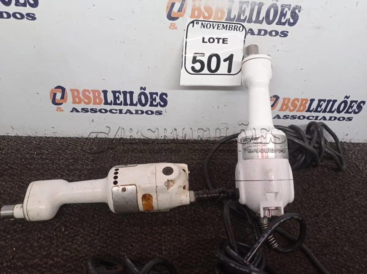 LOTE 501 - 02 SERRAS DE CORTAR GESSO. (NO ESTADO) ATENÇÃO! FAZER A VISITAÇÃO ANTES DE ARREMATAR, NÃO SABEMOS SE FUNCIONA. LEILÃO NÃO TEM GARANTIA E NEM DEVOLUÇÃO, SUJEITO A POSSÍVEIS AVARIAS VISÍVEIS/OCULTAS E/OU AUSÊNCIA DE COMPONENTES.